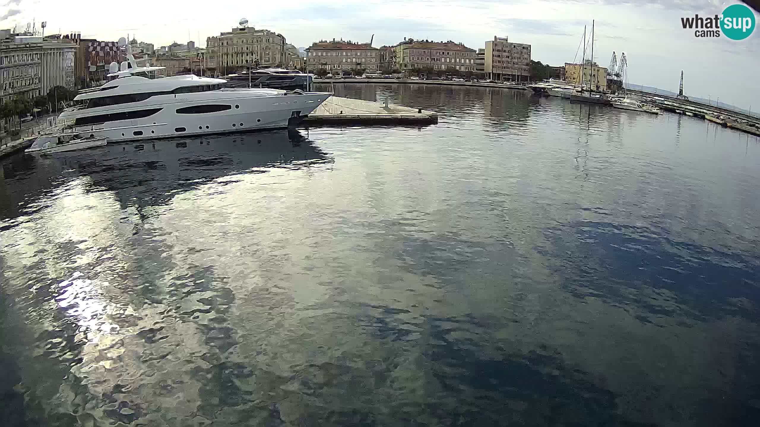 Botel Marina cámara web en vivo Rijeka