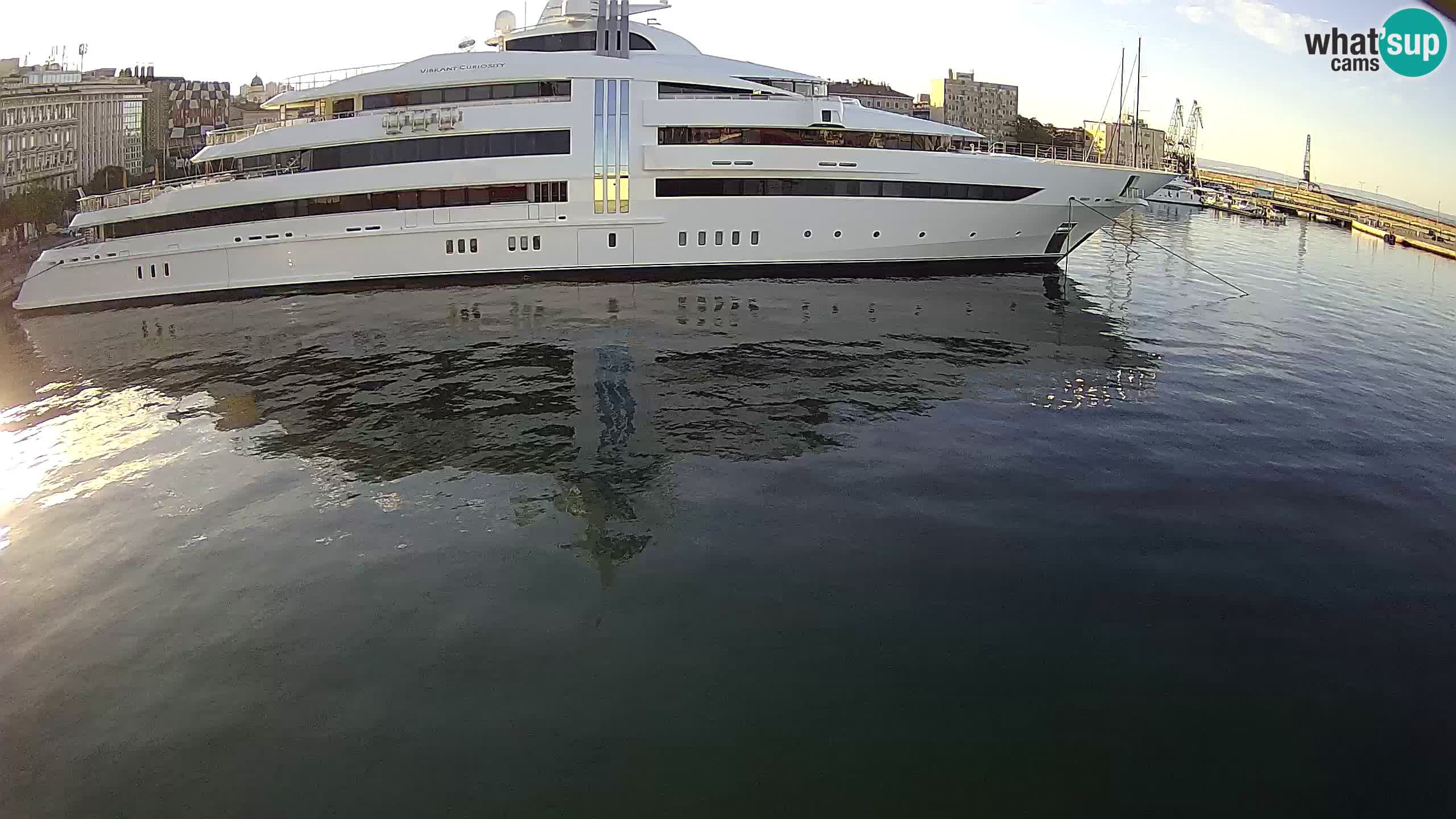 Botel Marina – Rijeka live cam