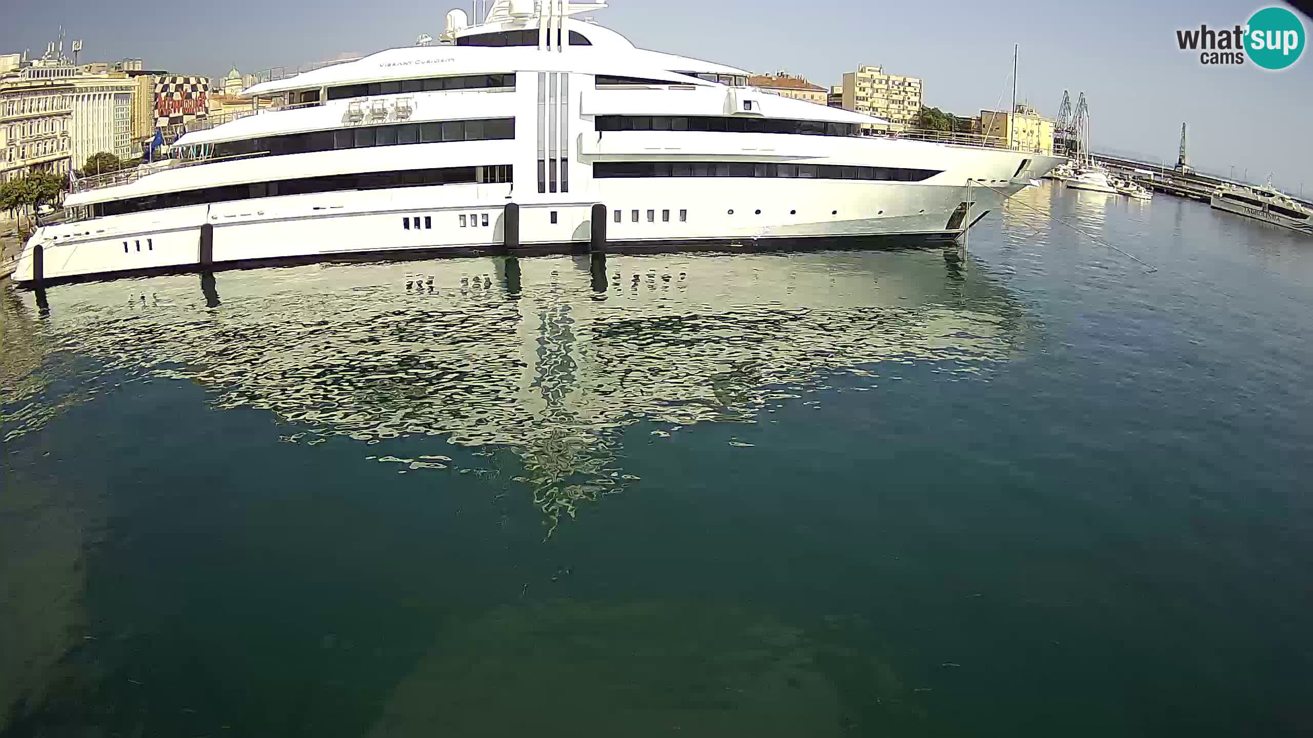 Reka – Botel Marina spletna kamera