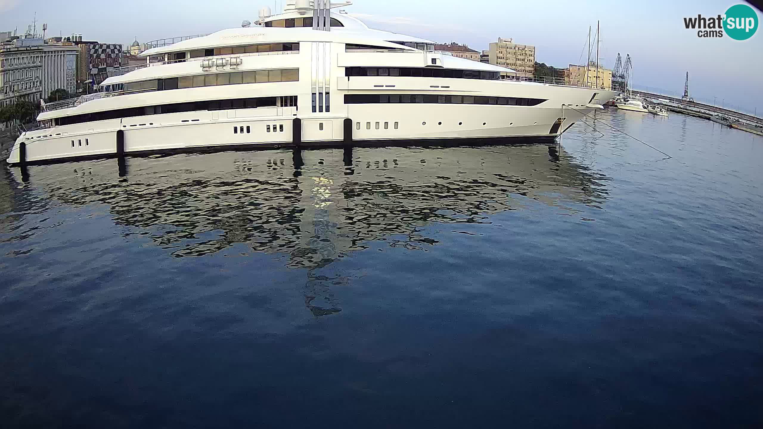 Botel Marina – Rijeka live cam