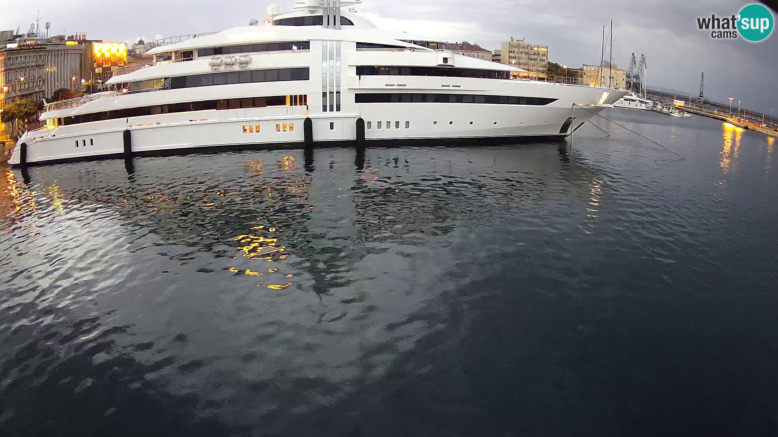 Botel Marina – Rijeka webcam