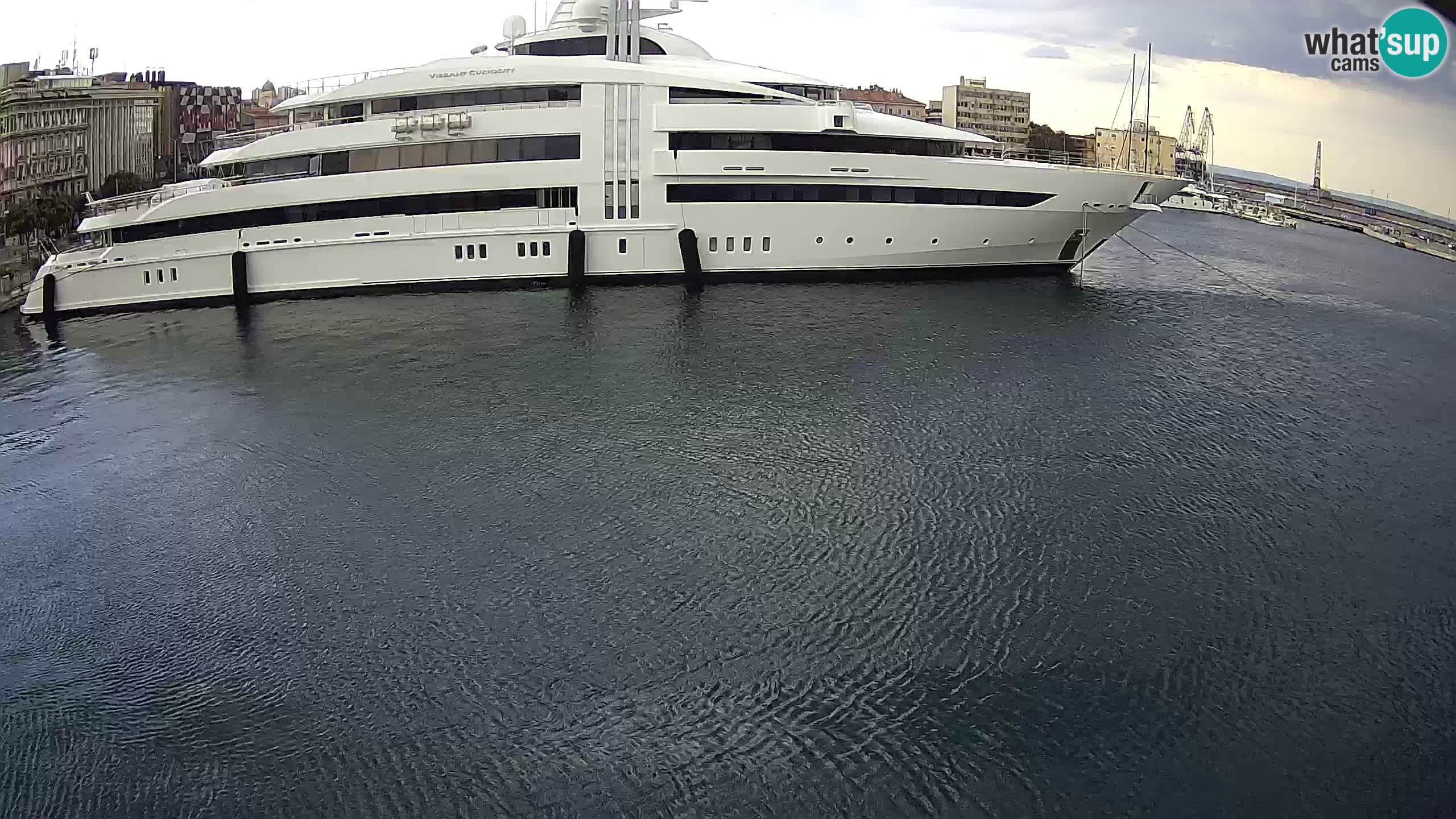 Reka – Botel Marina spletna kamera