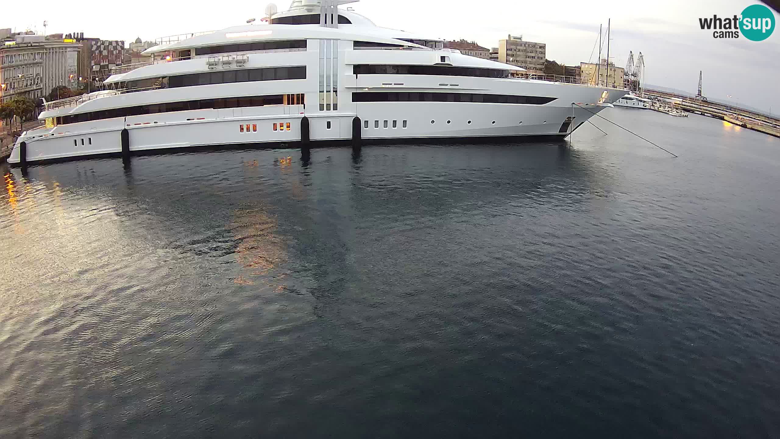 Botel Marina – Rijeka webcam