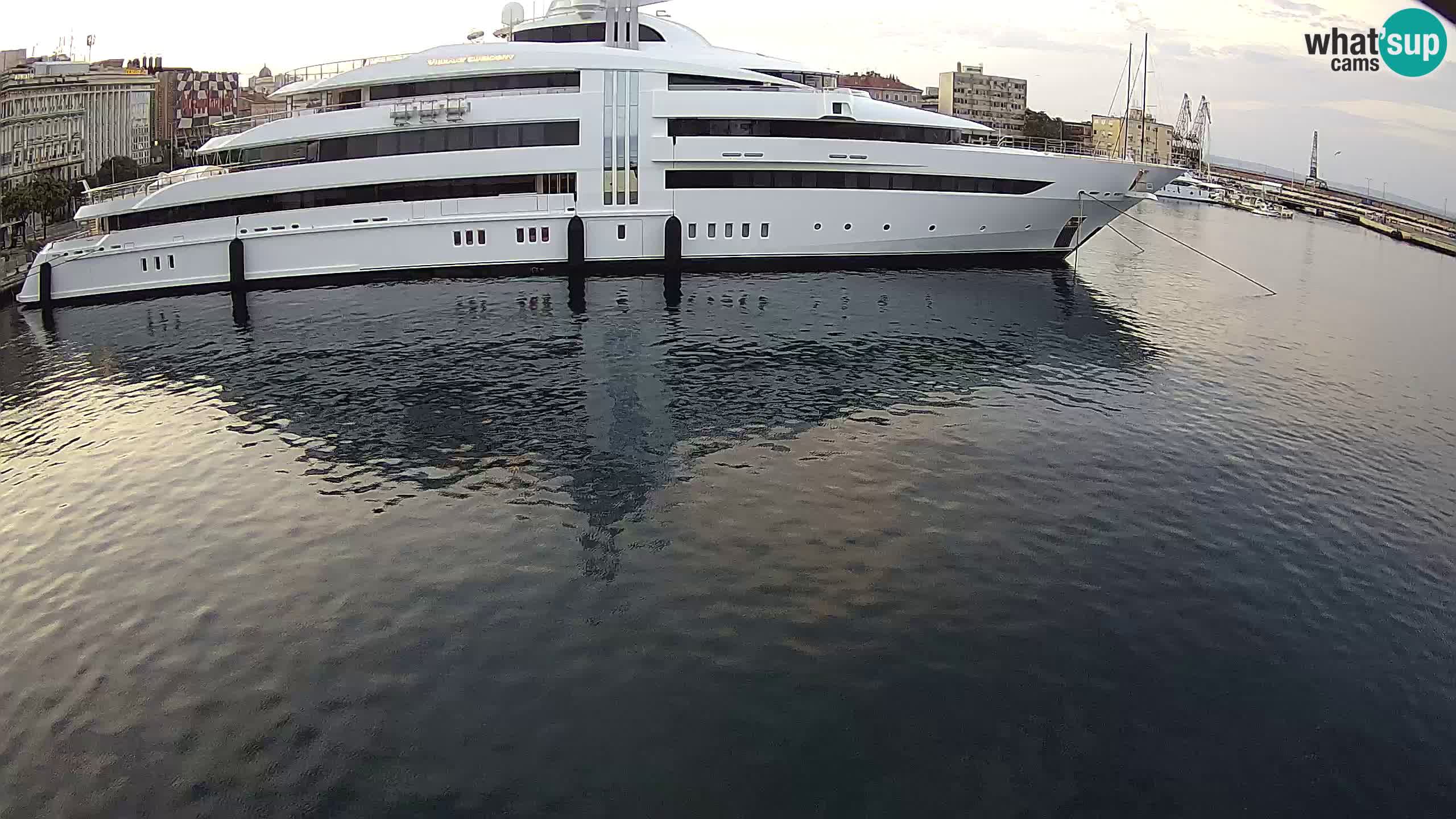 Rijeka – Botel Marina web kamera