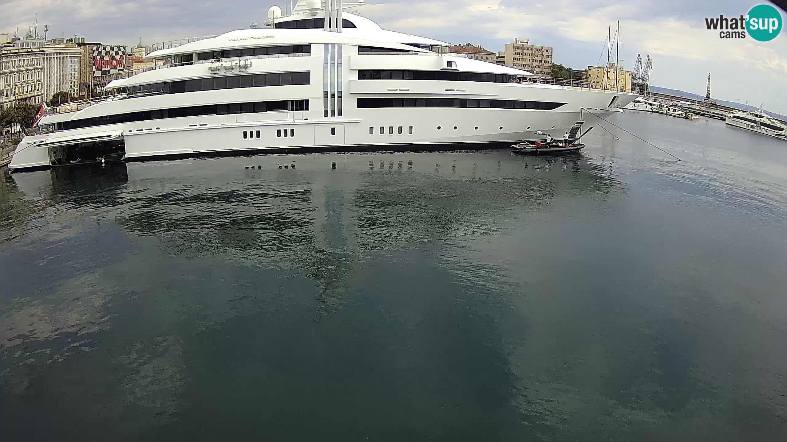 Reka – Botel Marina spletna kamera