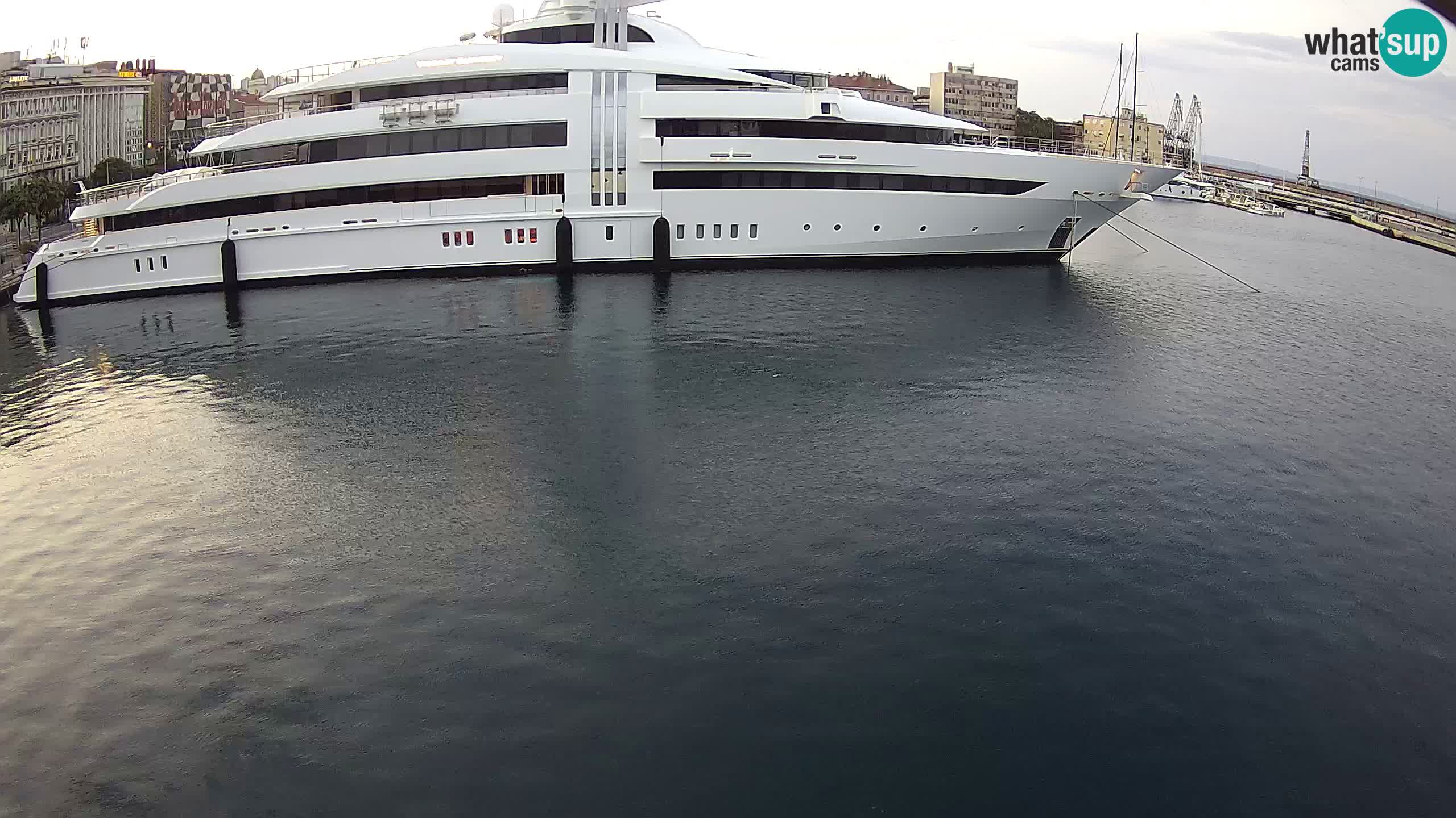 Botel Marina – Rijeka webcam