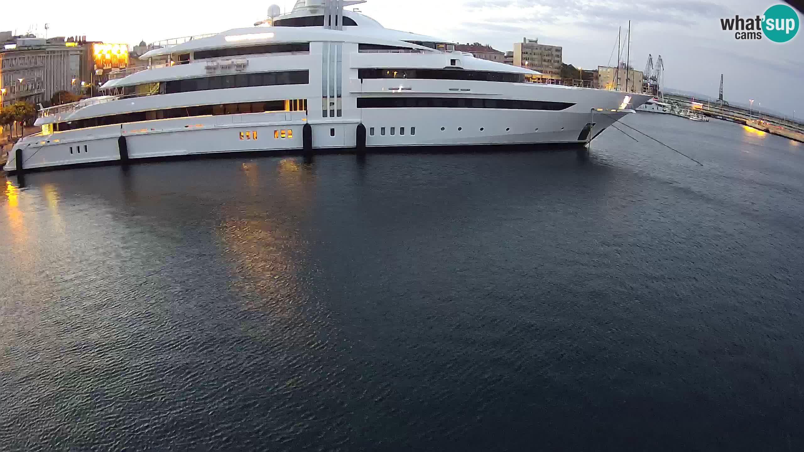 Botel Marina cámara web en vivo Rijeka