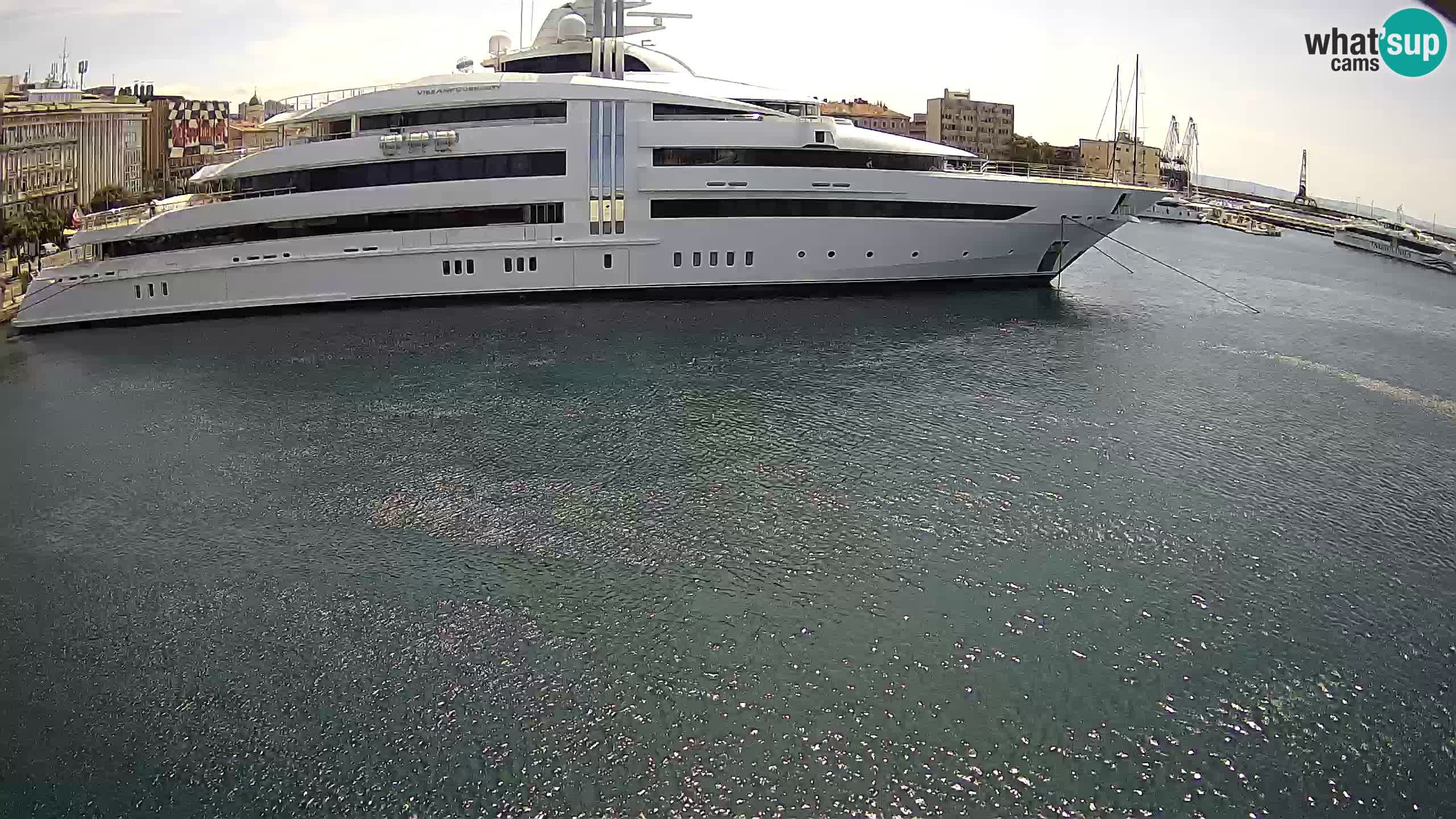 Botel Marina – Rijeka live cam