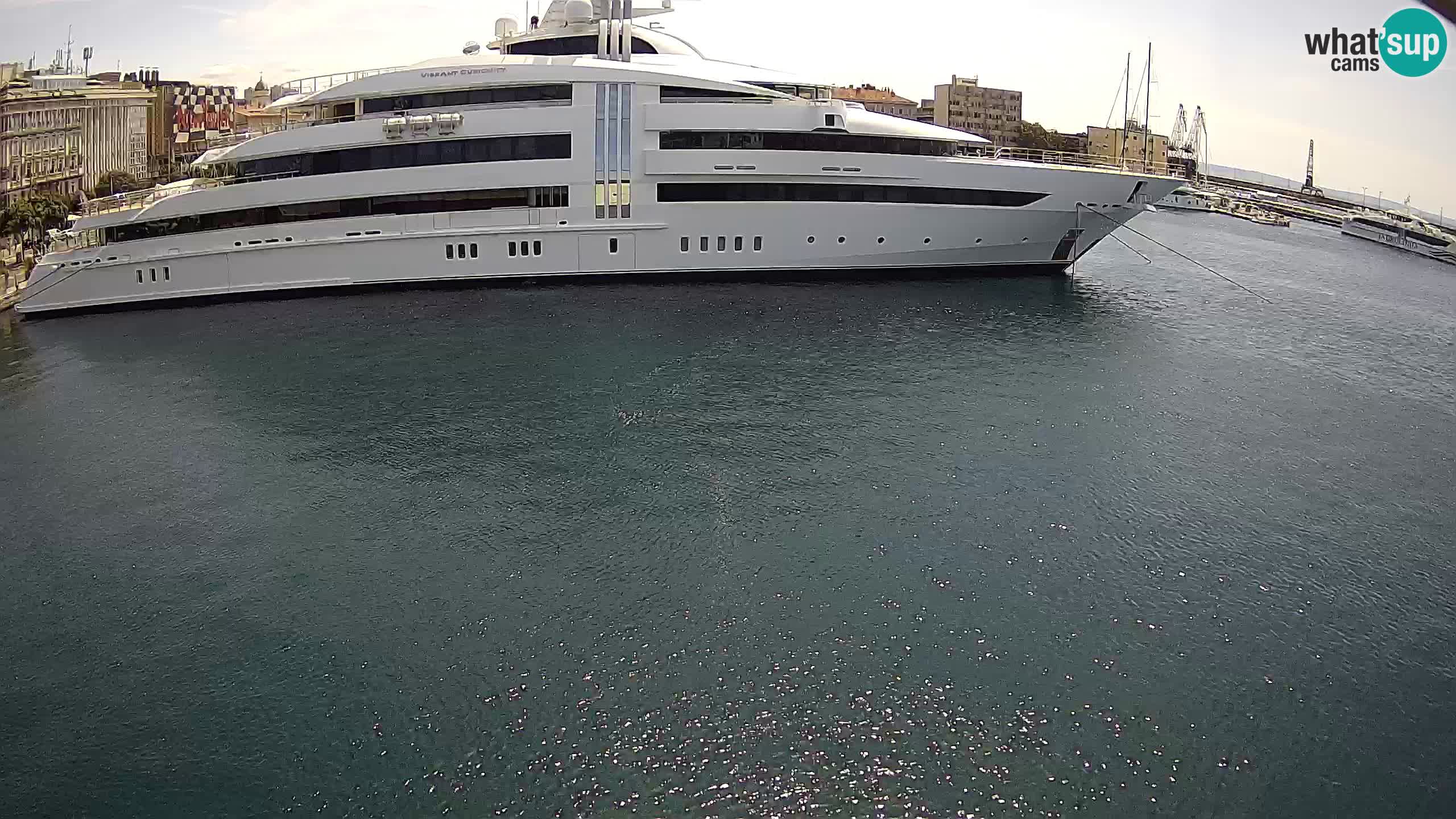 Botel Marina – Rijeka live cam