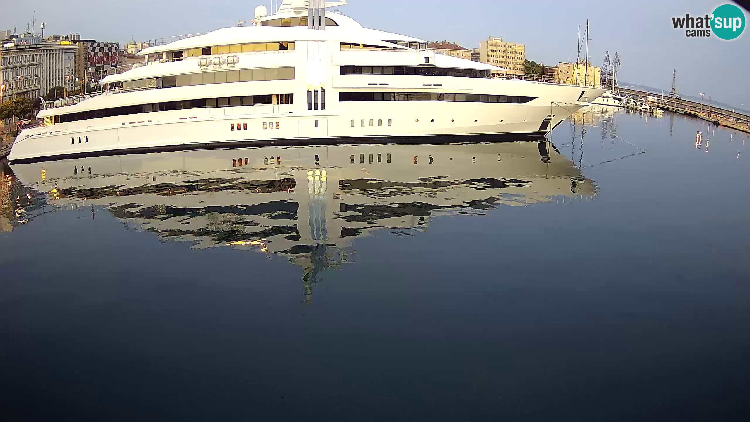 Botel Marina – Rijeka live cam