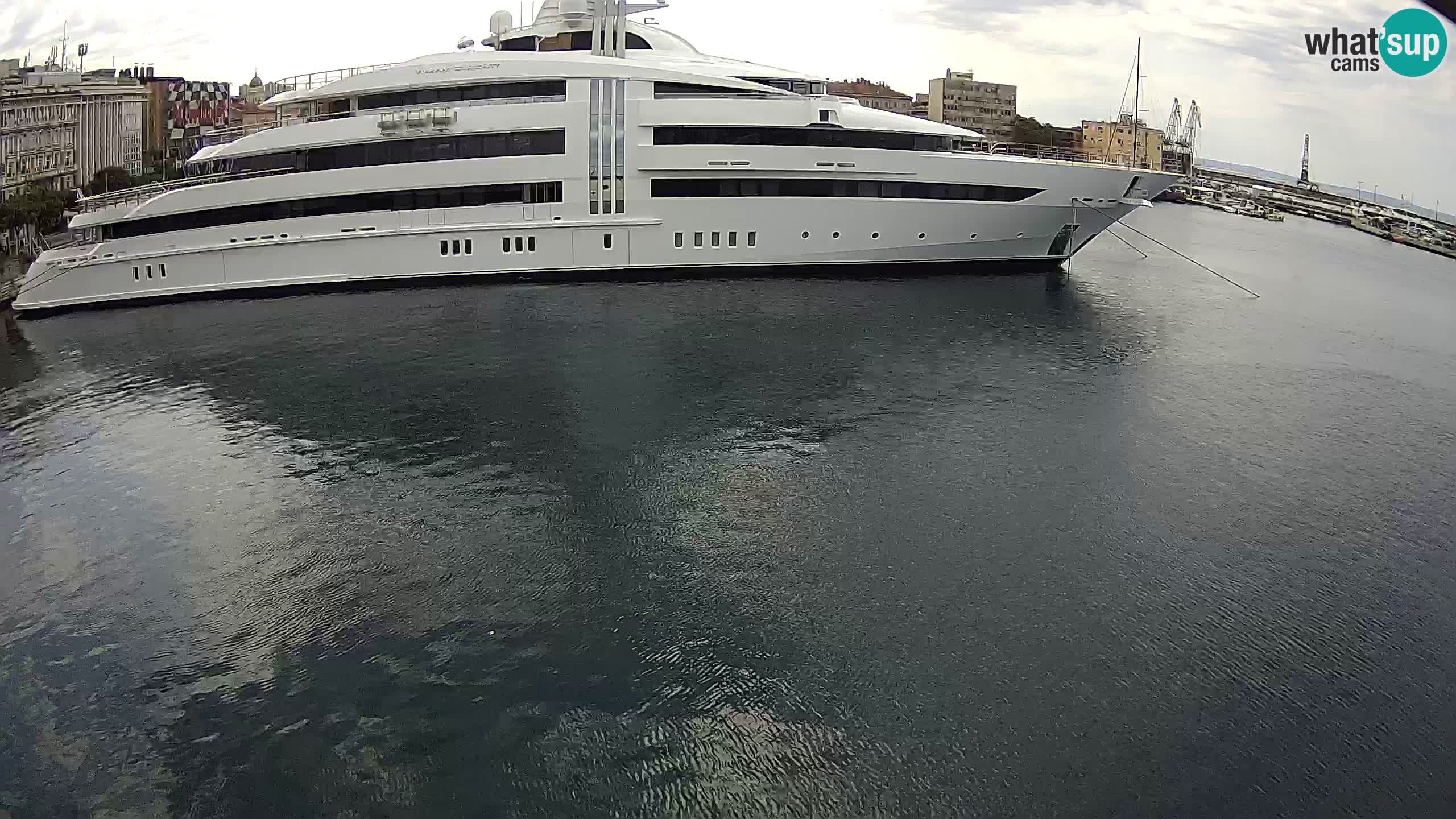 Botel Marina – Rijeka live cam