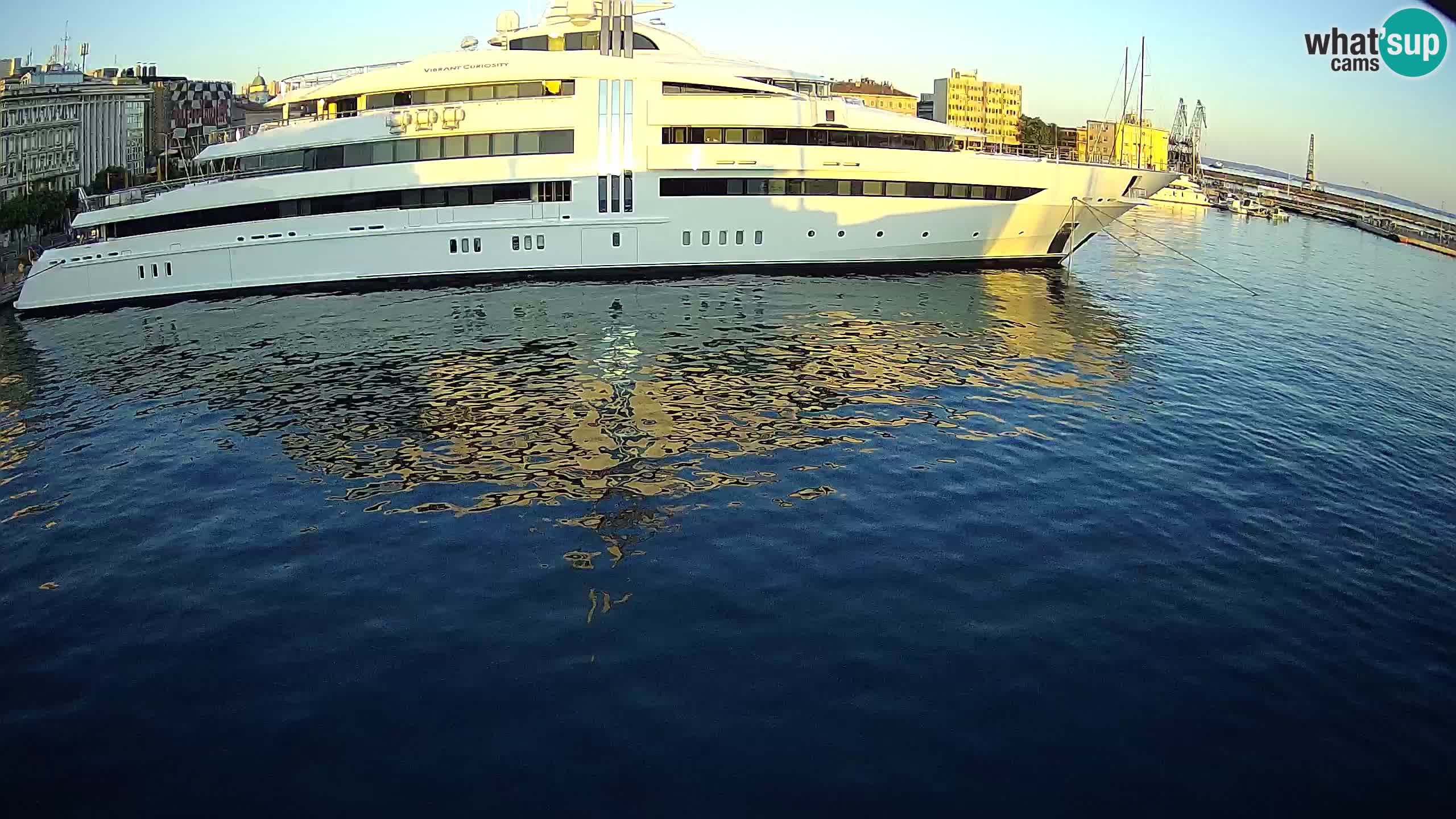 Botel Marina – Rijeka live cam