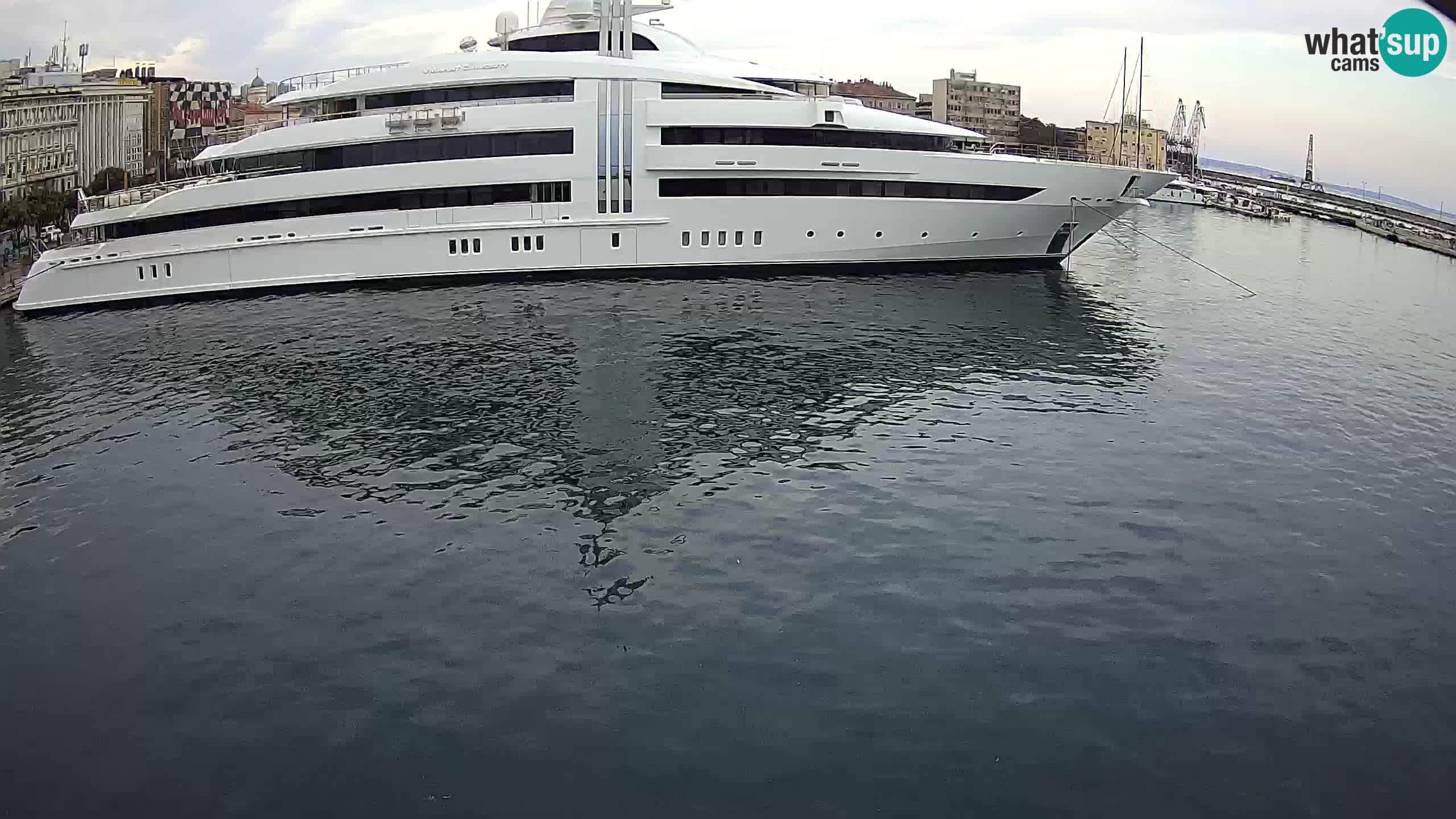 Botel Marina – Rijeka live cam