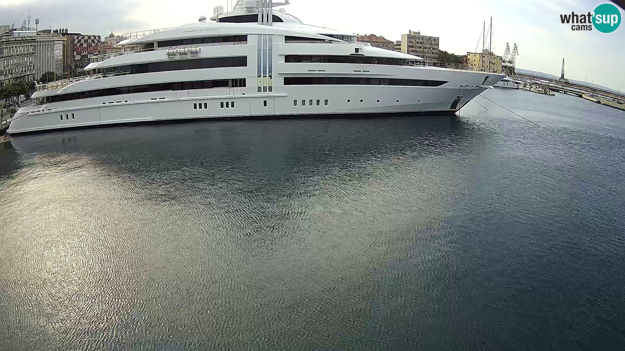 Botel Marina – Rijeka webcam