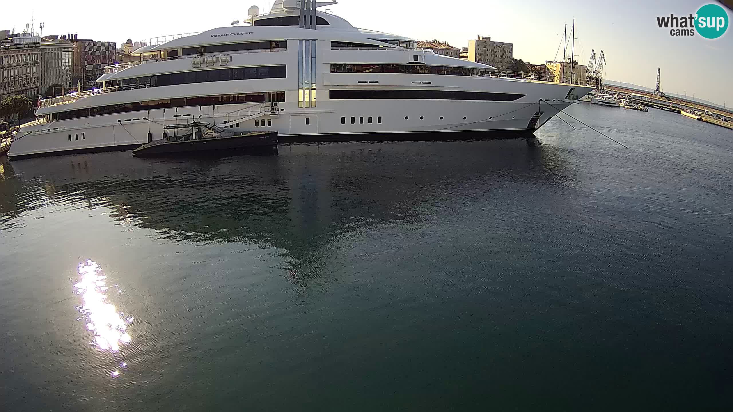 Botel Marina cámara web en vivo Rijeka