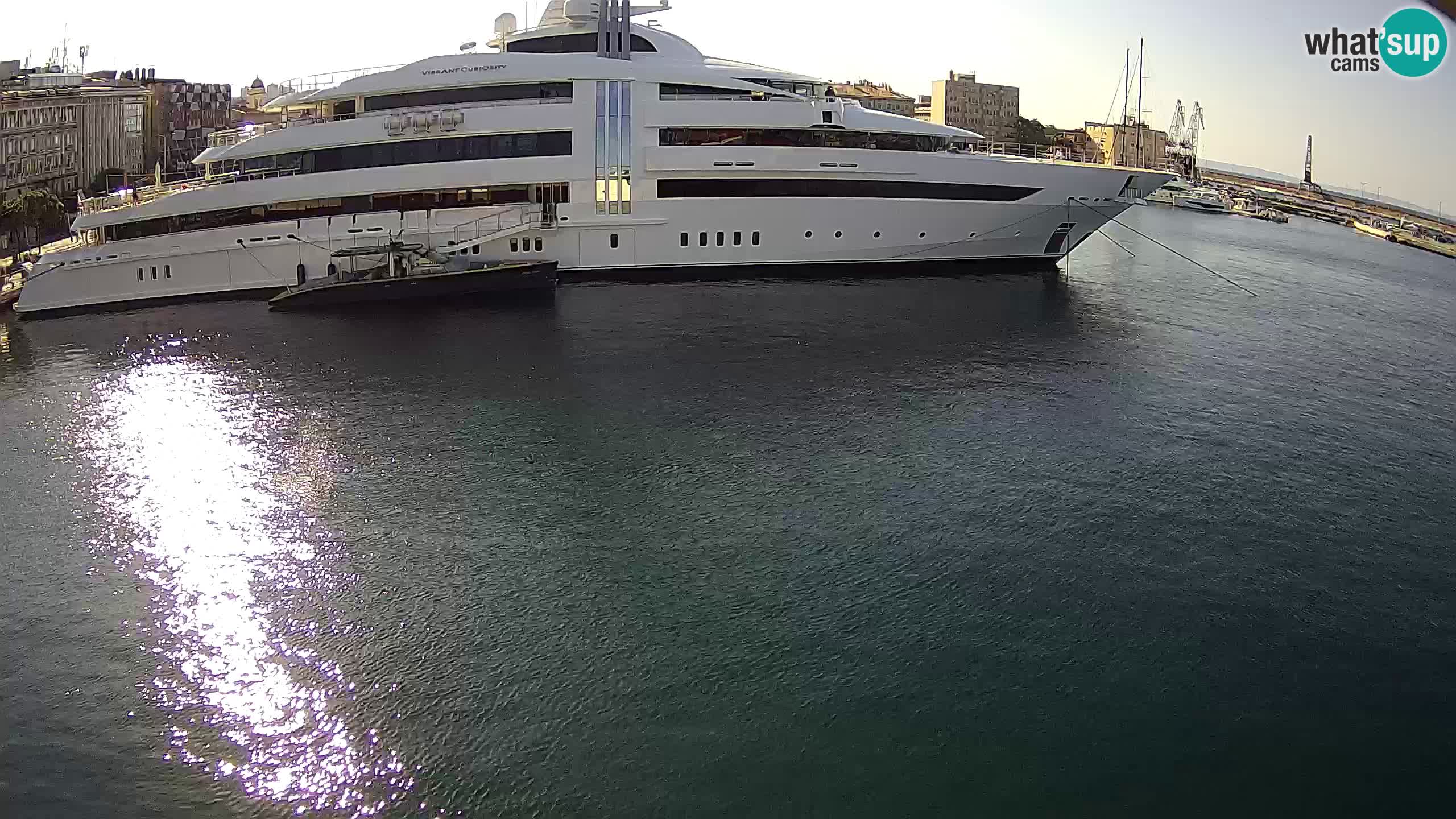 Botel Marina cámara web en vivo Rijeka