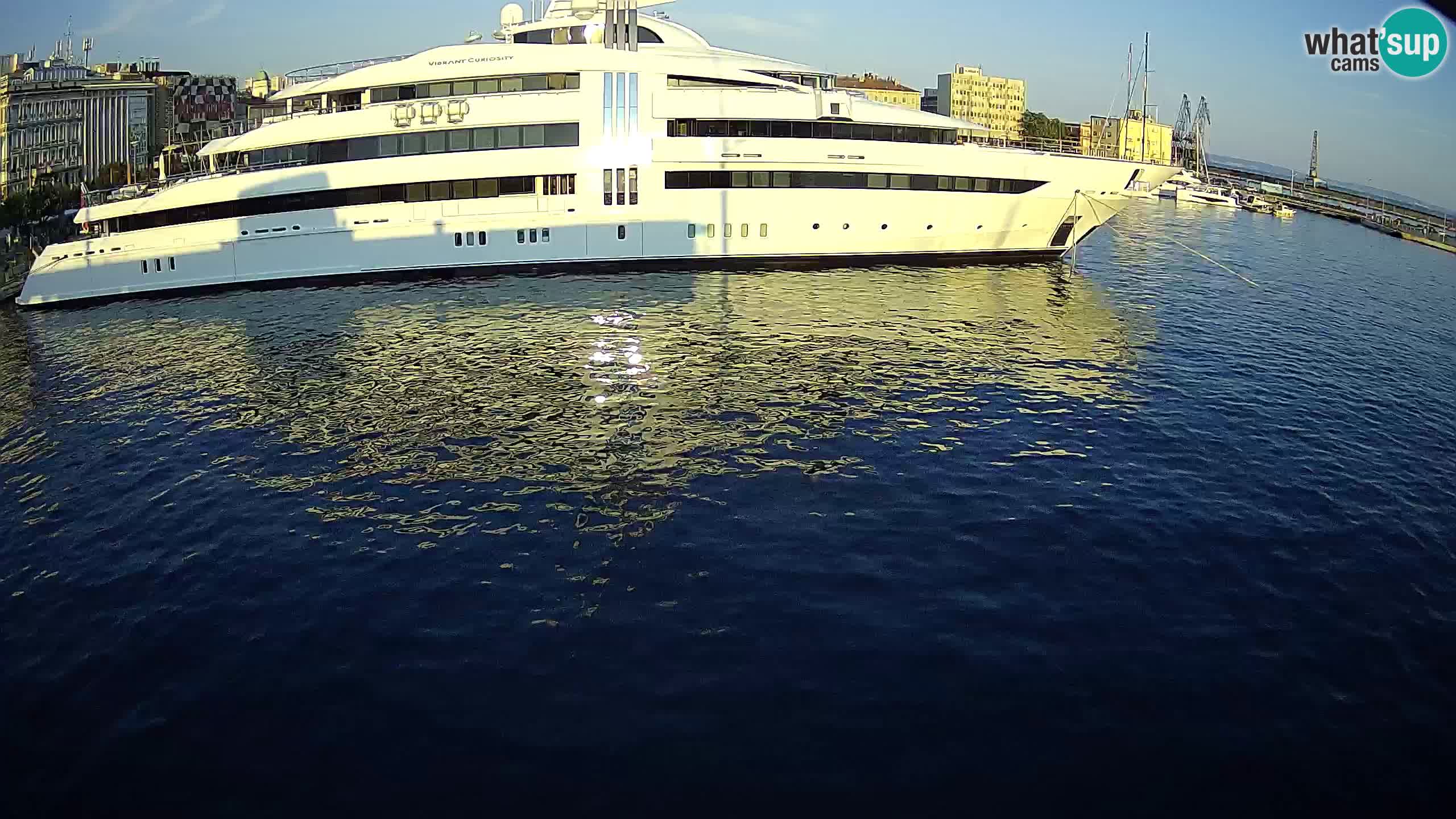 Reka – Botel Marina spletna kamera