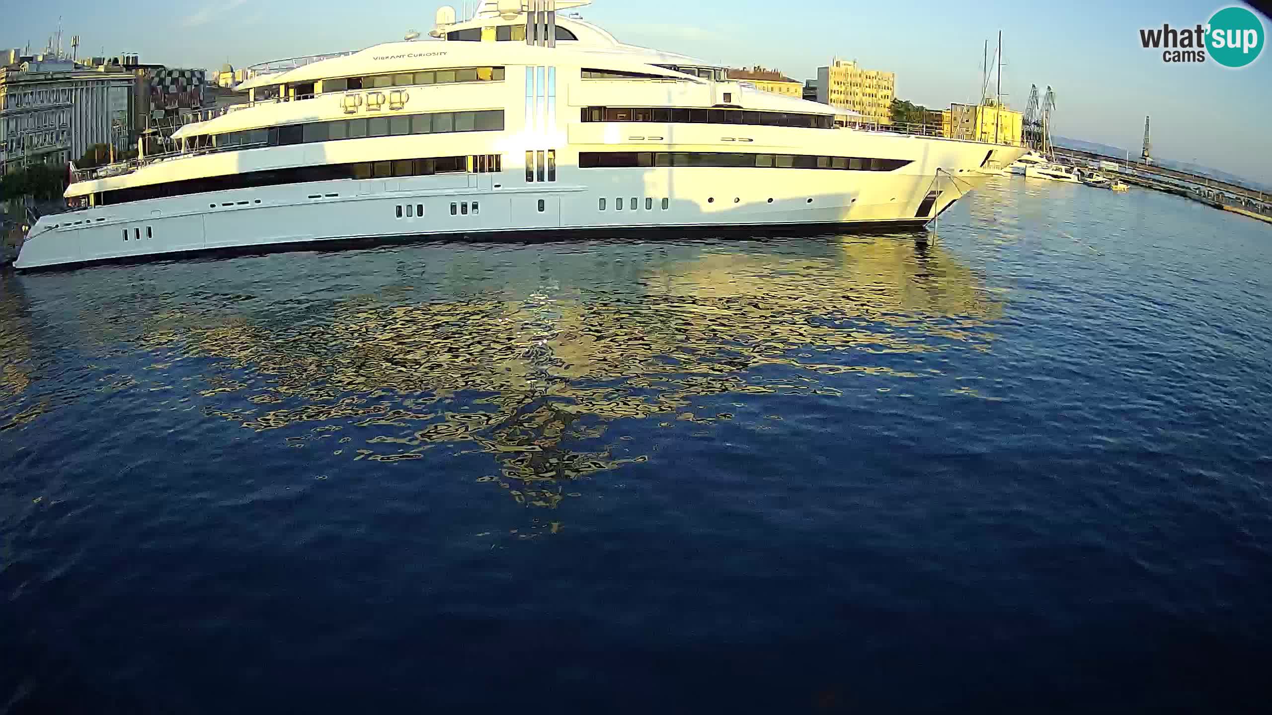 Reka – Botel Marina spletna kamera