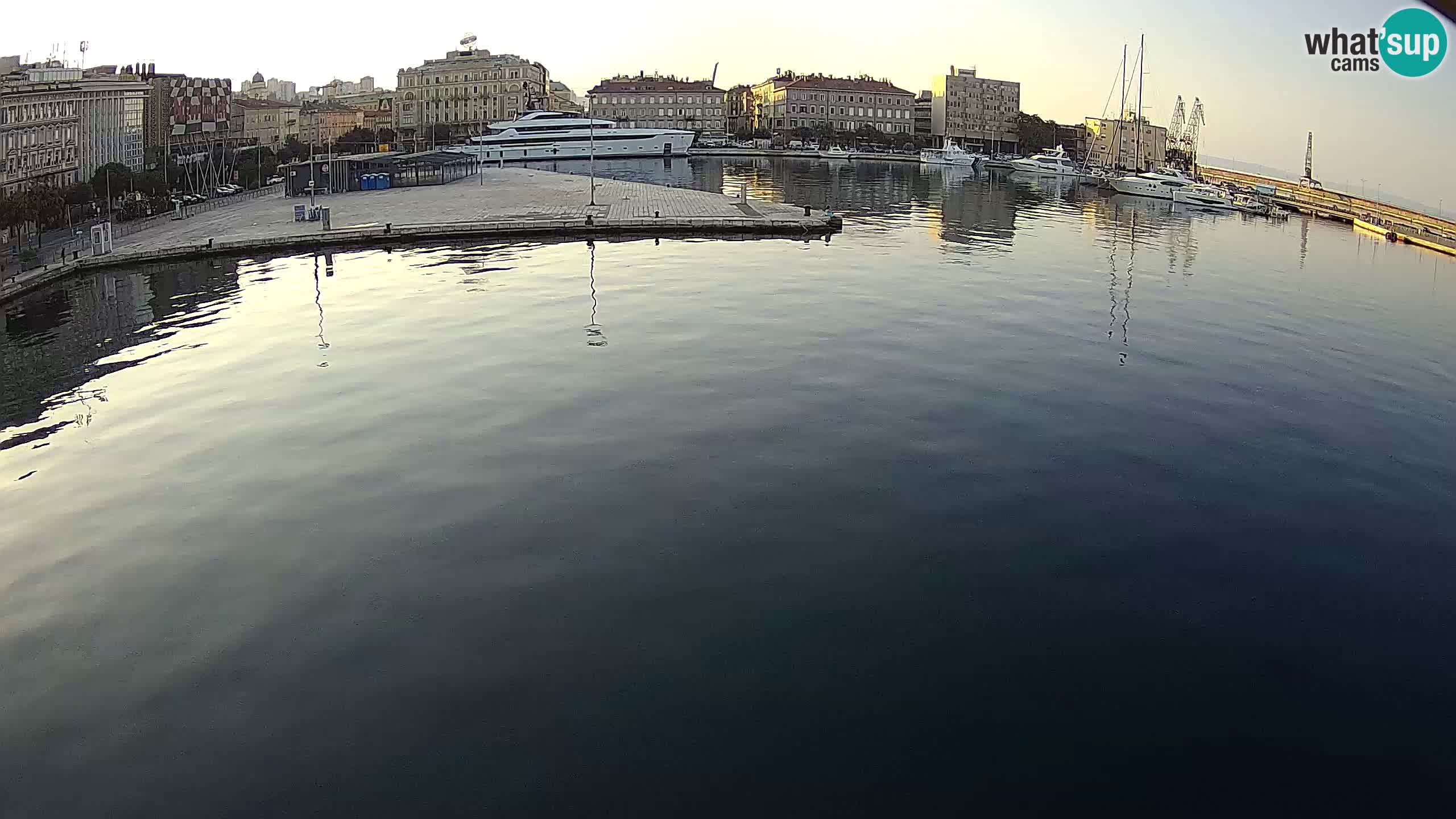 Botel Marina – Rijeka webcam
