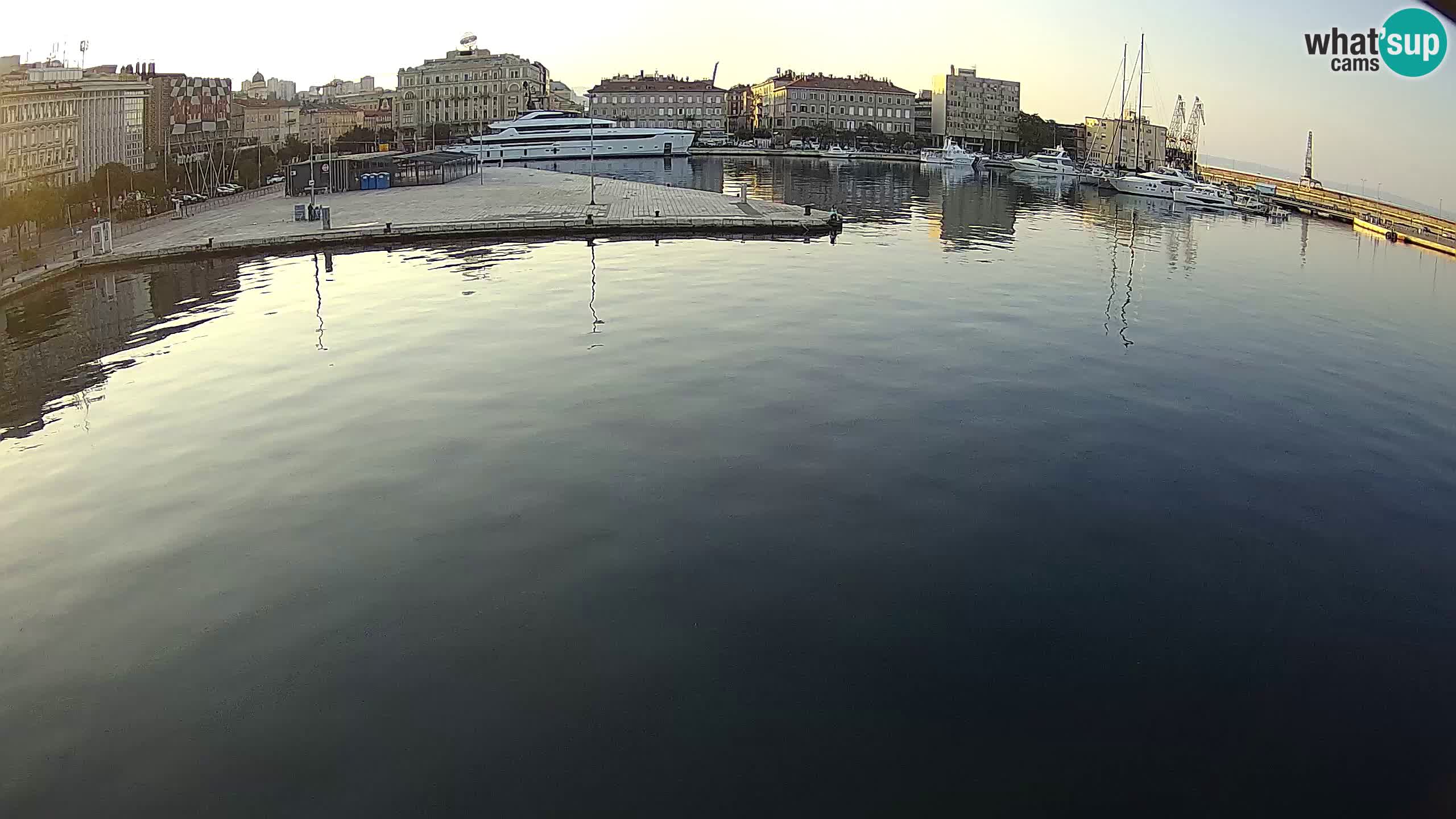 Botel Marina – Rijeka webcam