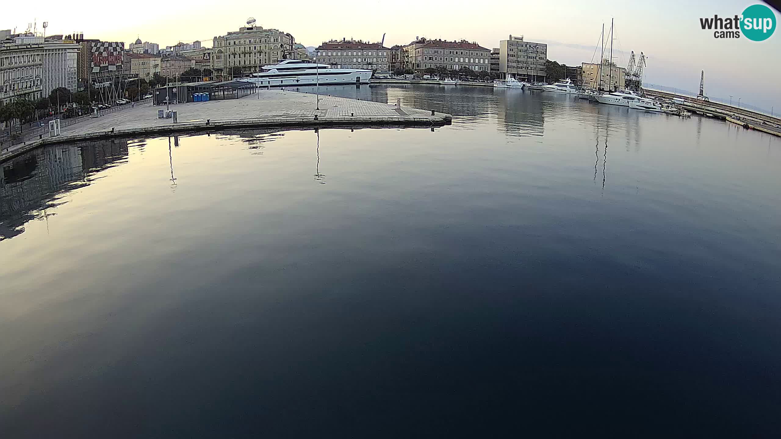 Rijeka – Botel Marina web kamera