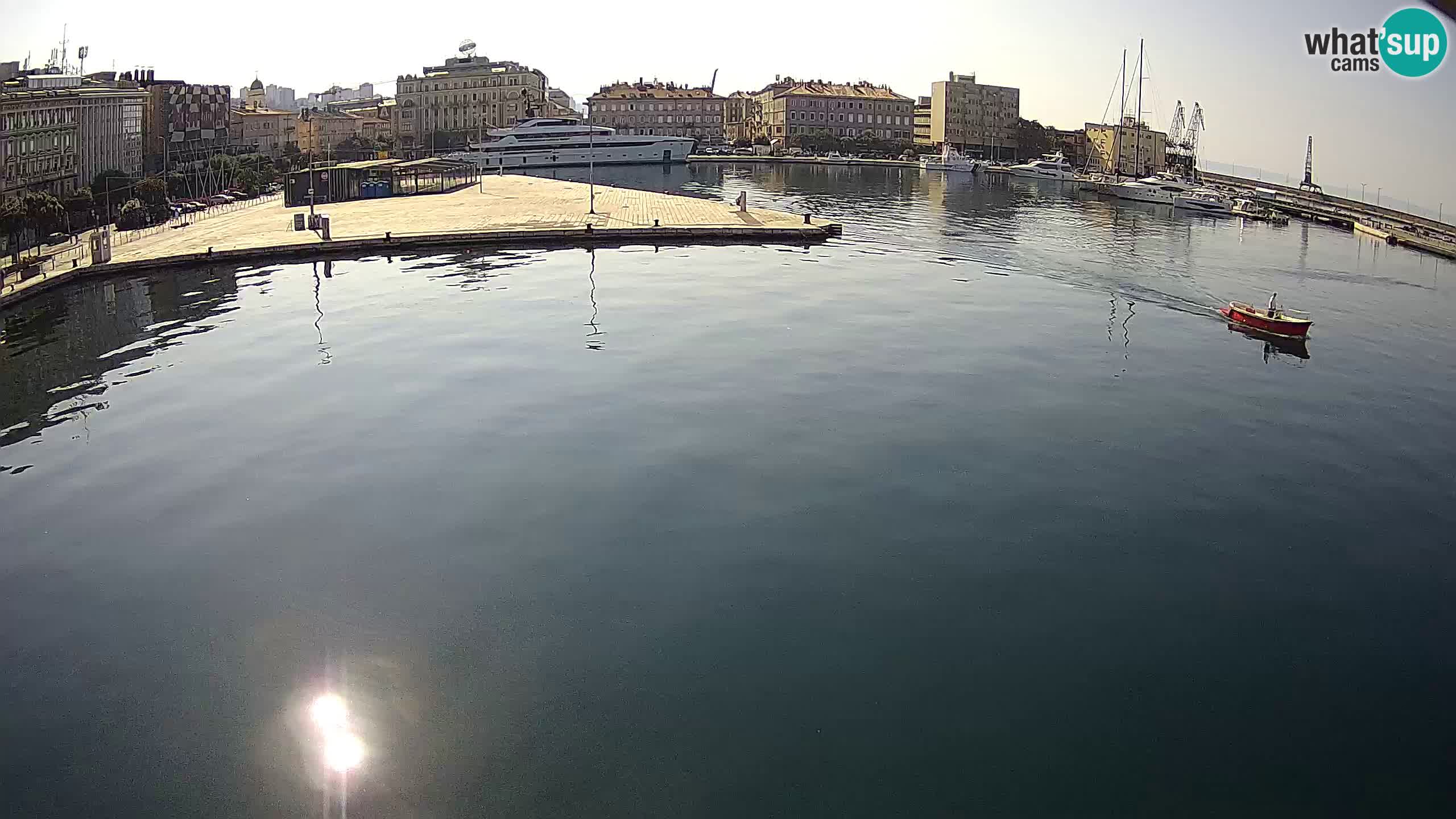 Reka – Botel Marina spletna kamera
