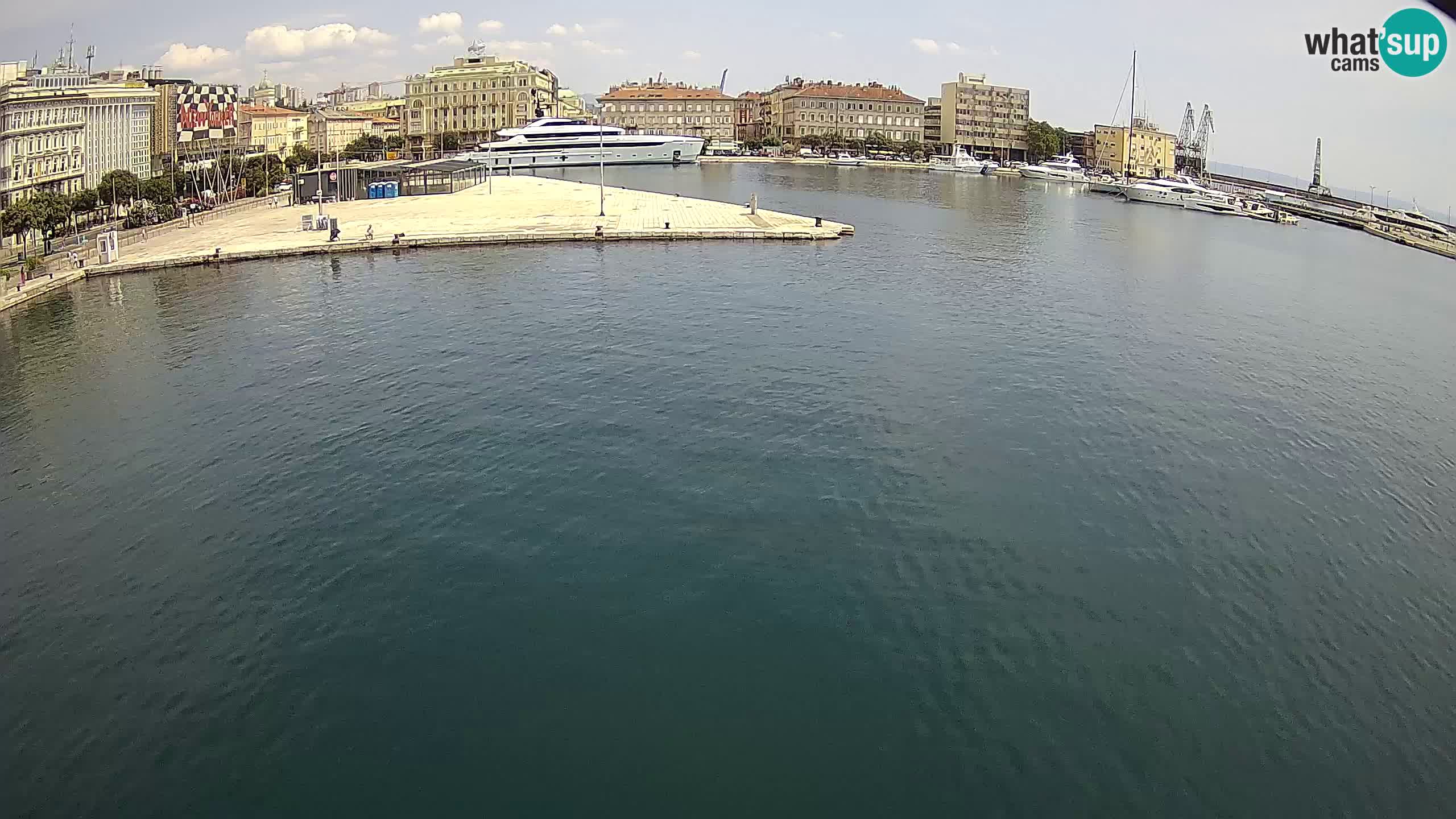 Reka – Botel Marina spletna kamera