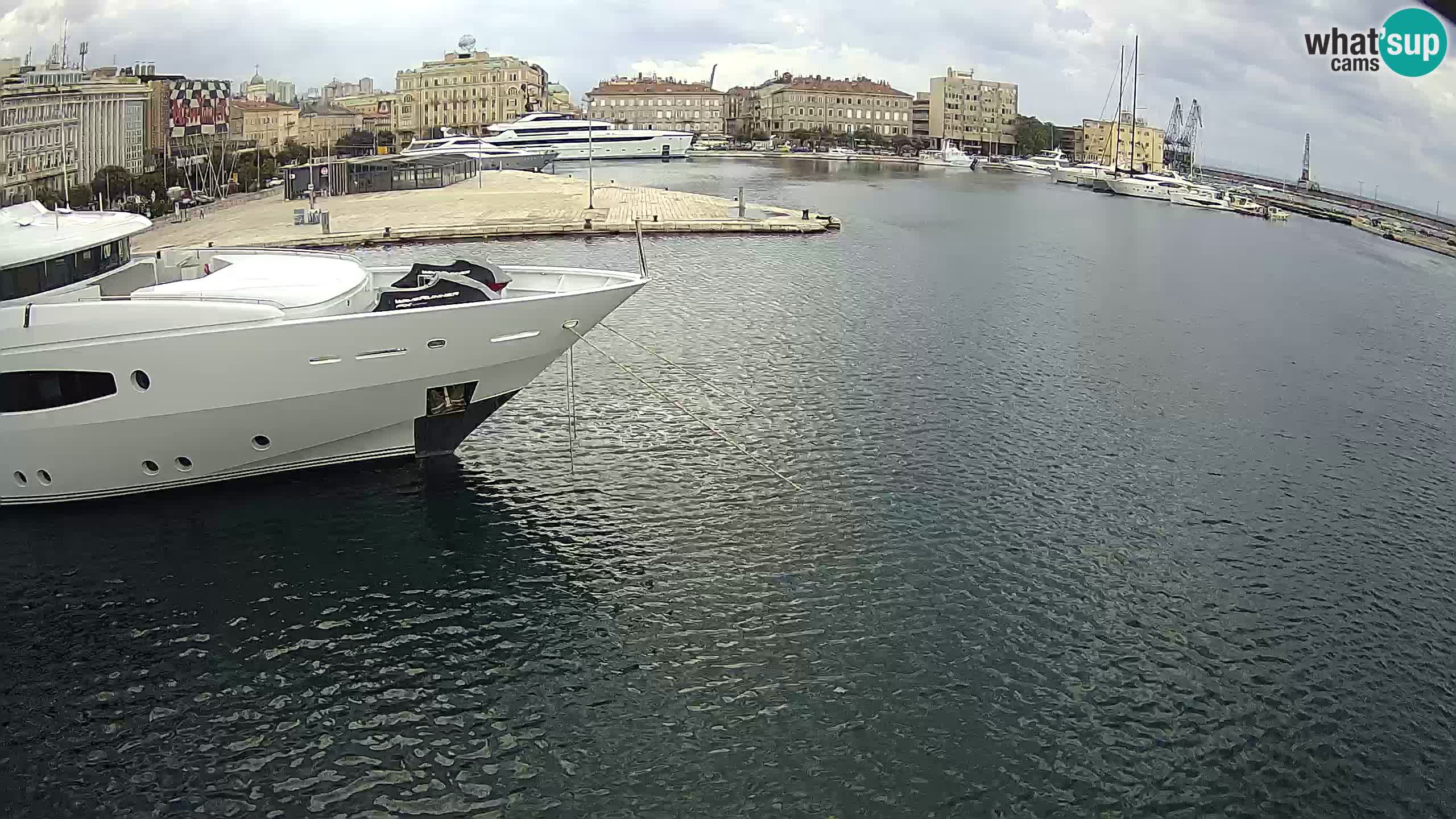 Reka – Botel Marina spletna kamera