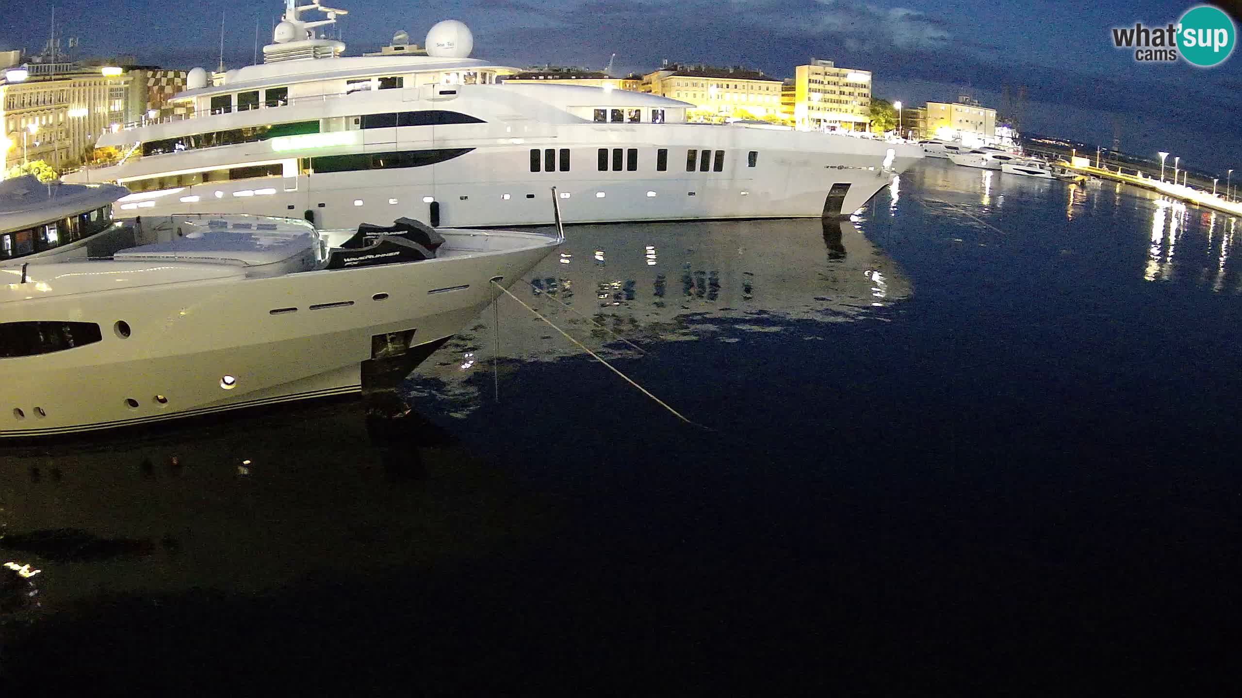 Botel Marina – Rijeka webcam