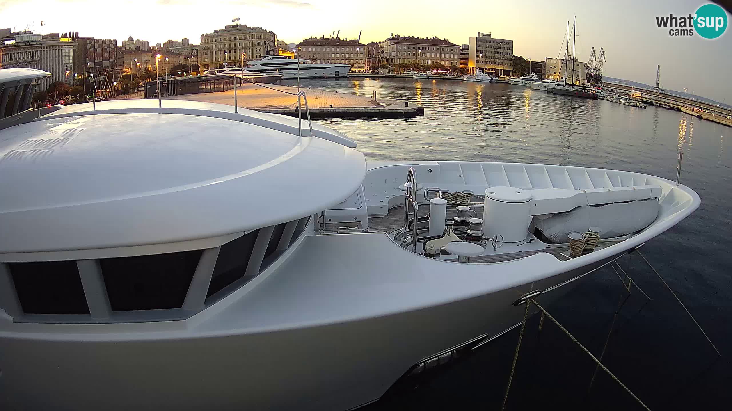 Botel Marina – Rijeka live cam