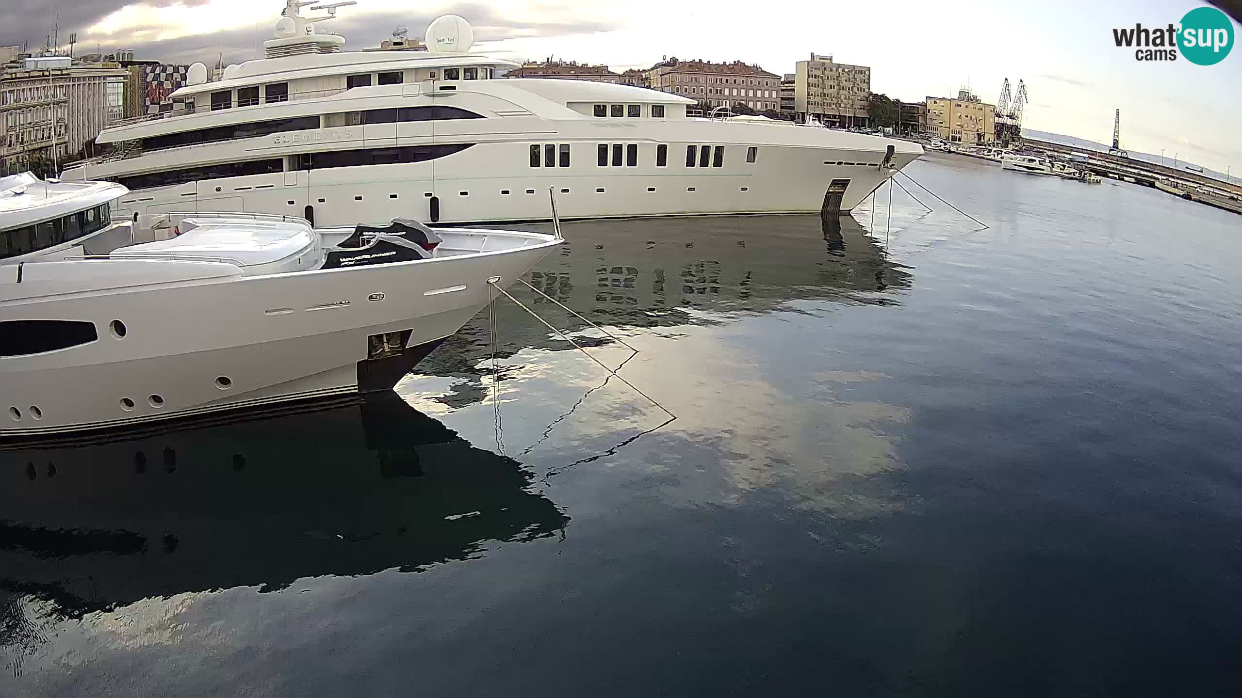 Botel Marina cámara web en vivo Rijeka