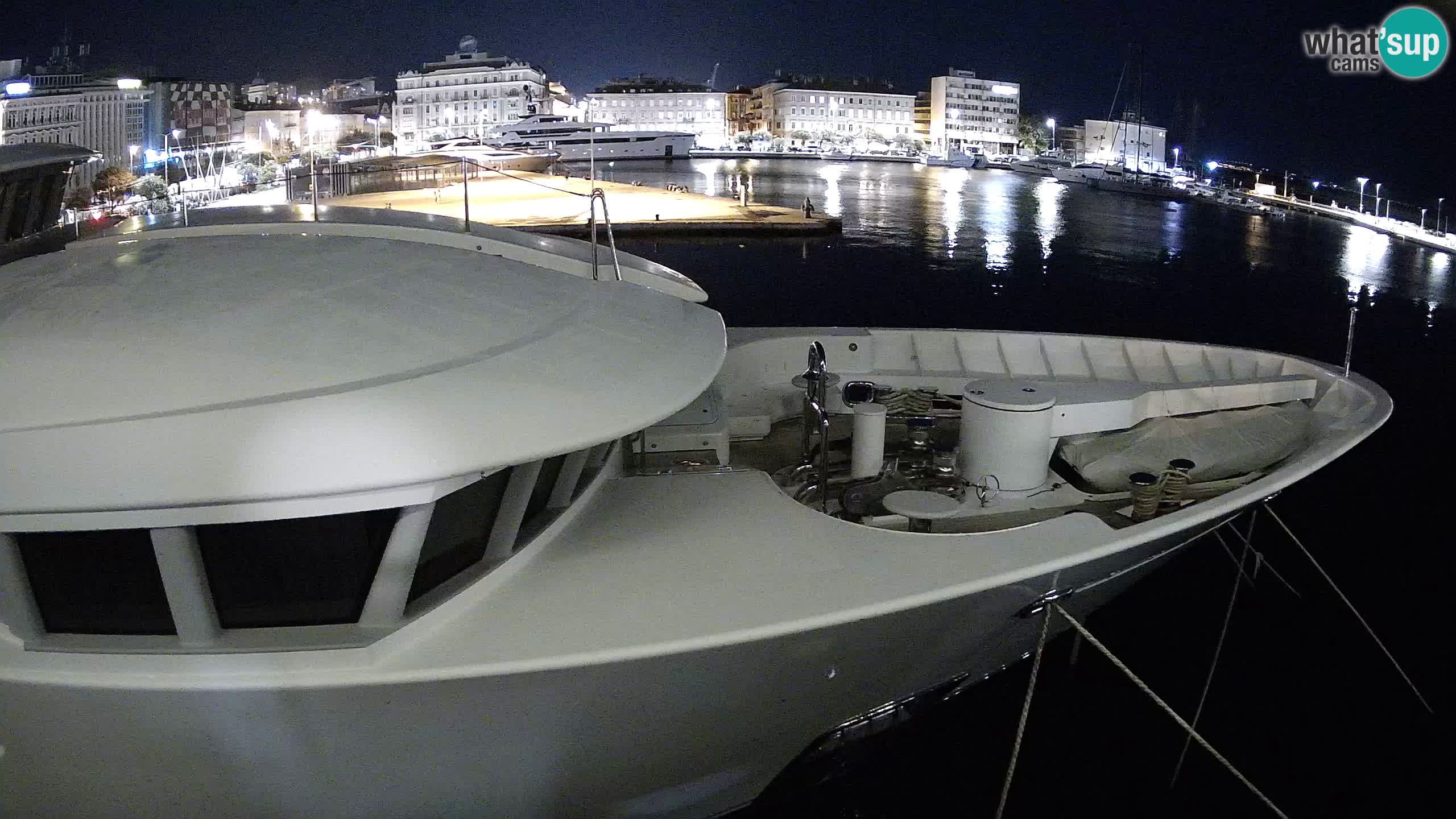 Botel Marina cámara web en vivo Rijeka