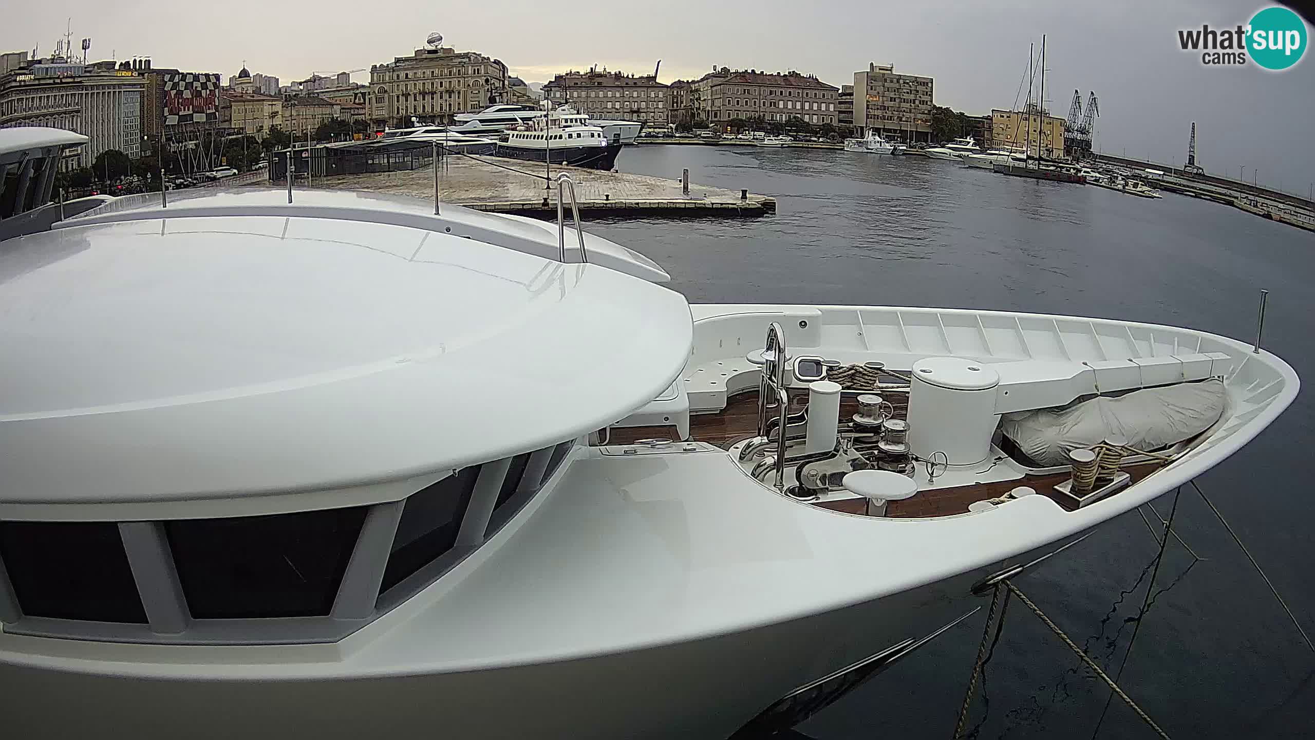 Botel Marina – Rijeka live cam