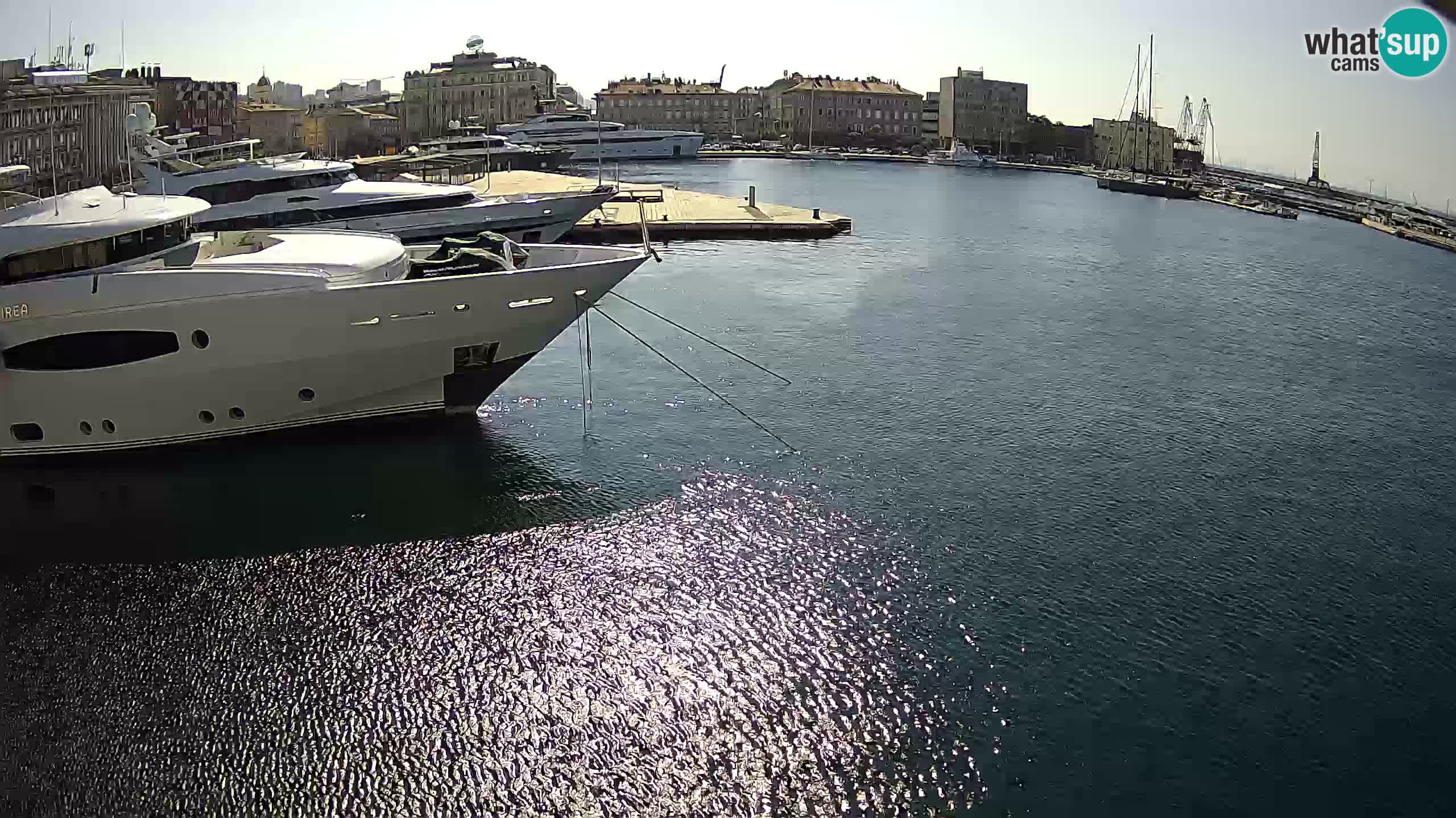 Botel Marina cámara web en vivo Rijeka