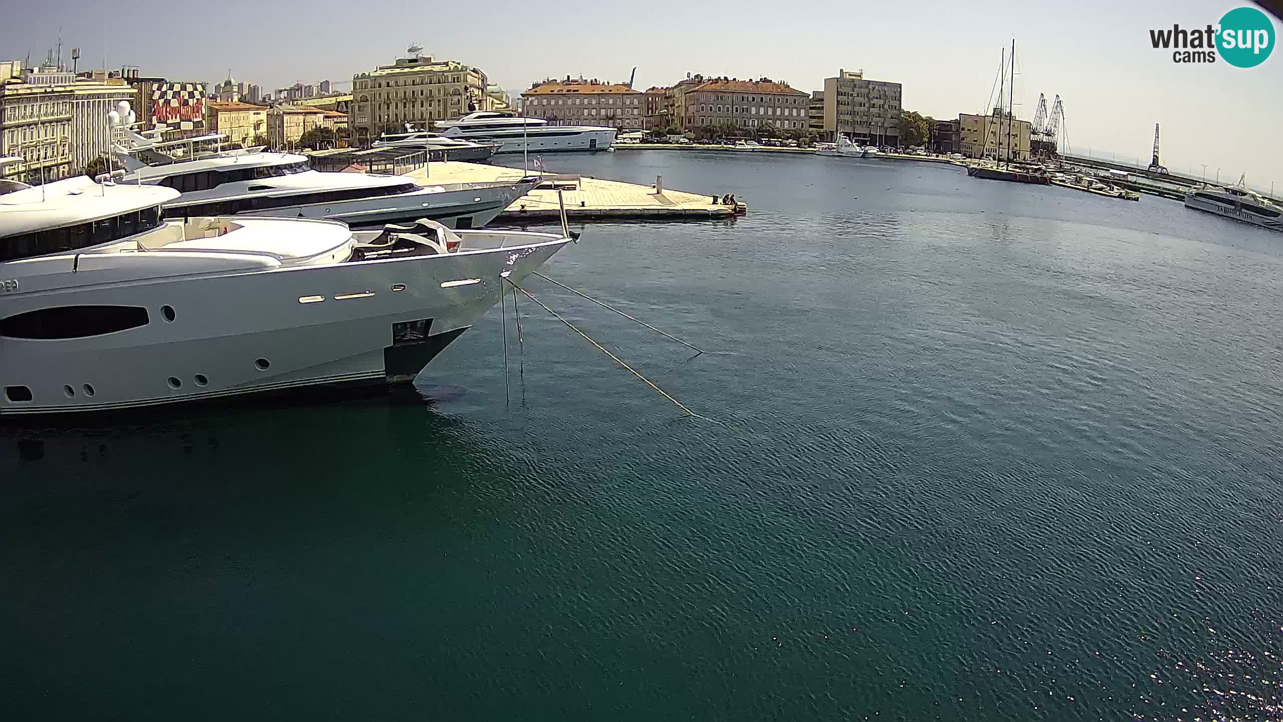 Reka – Botel Marina spletna kamera