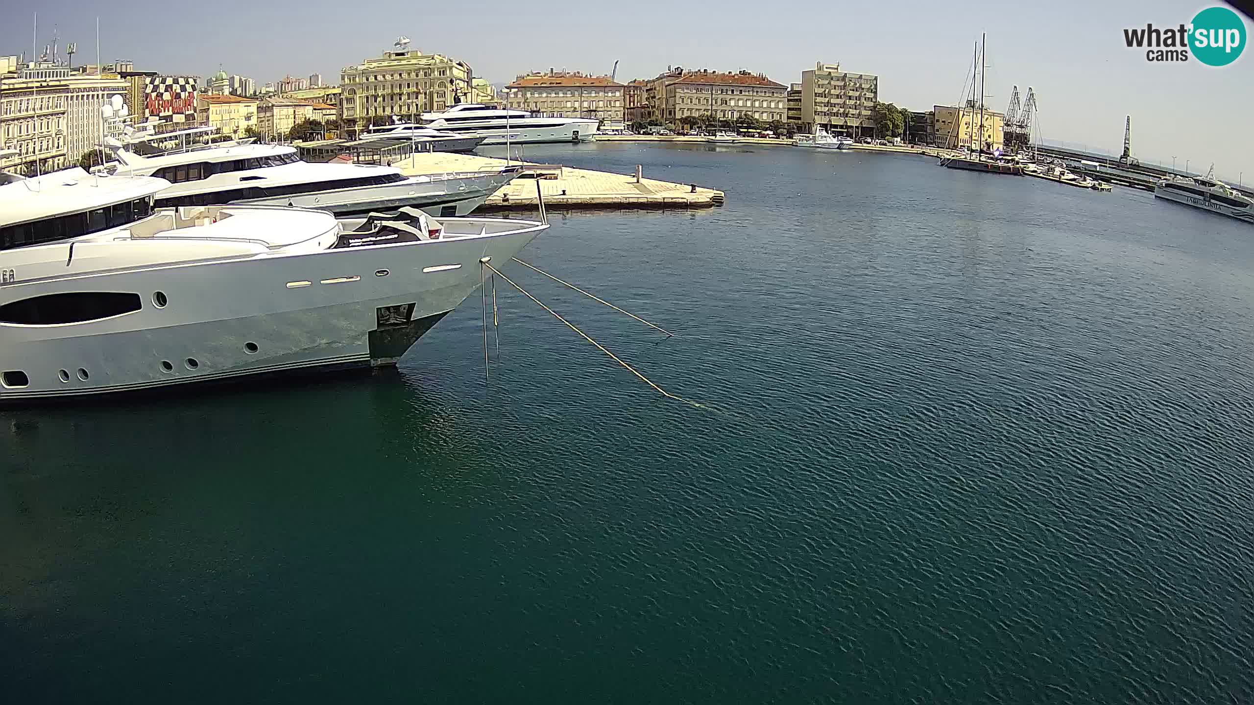 Reka – Botel Marina spletna kamera