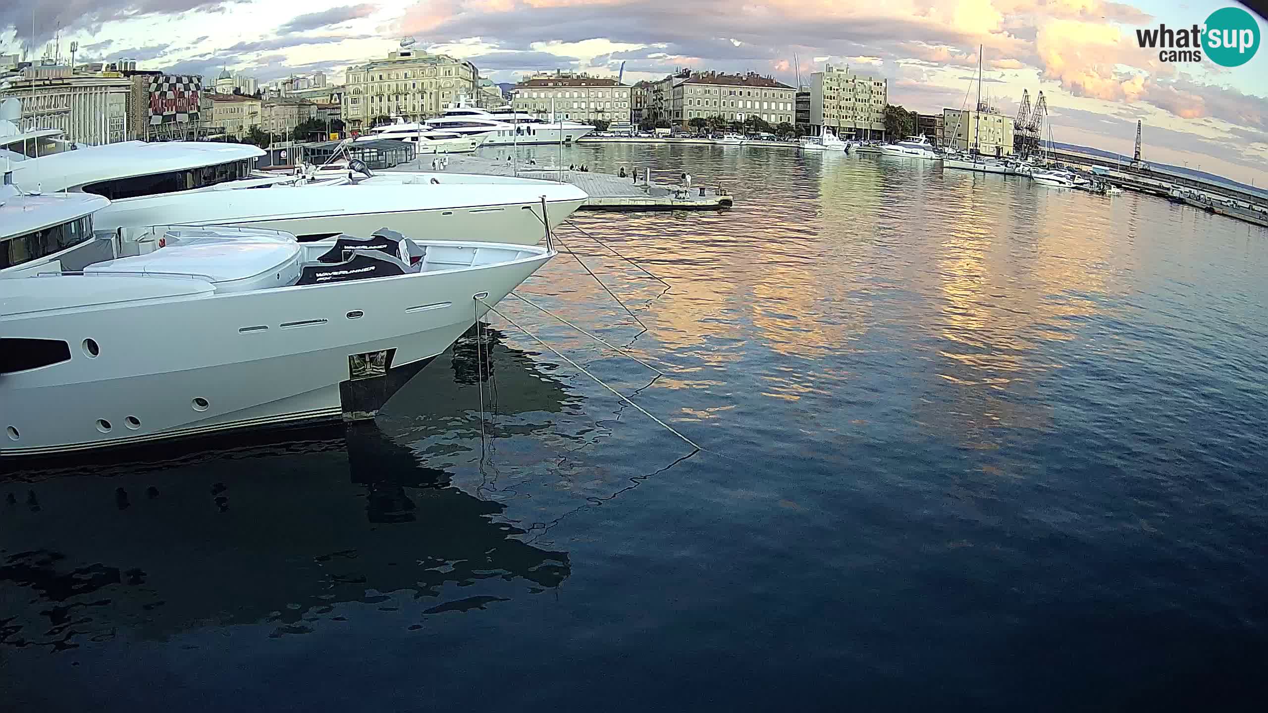 Rijeka – Botel Marina web kamera