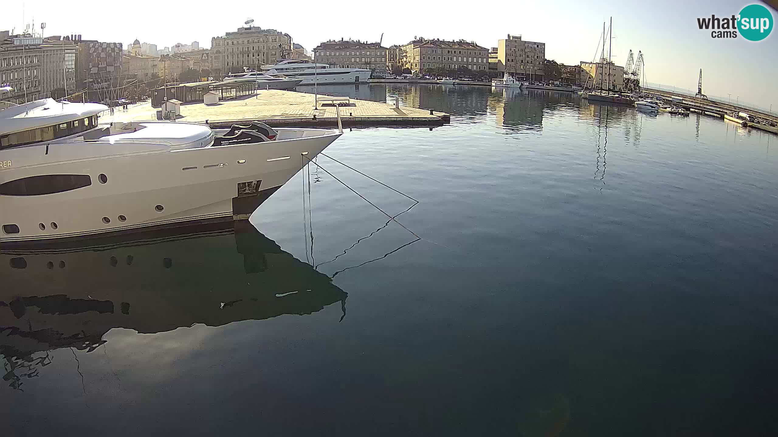 Rijeka – Botel Marina webcam en direct