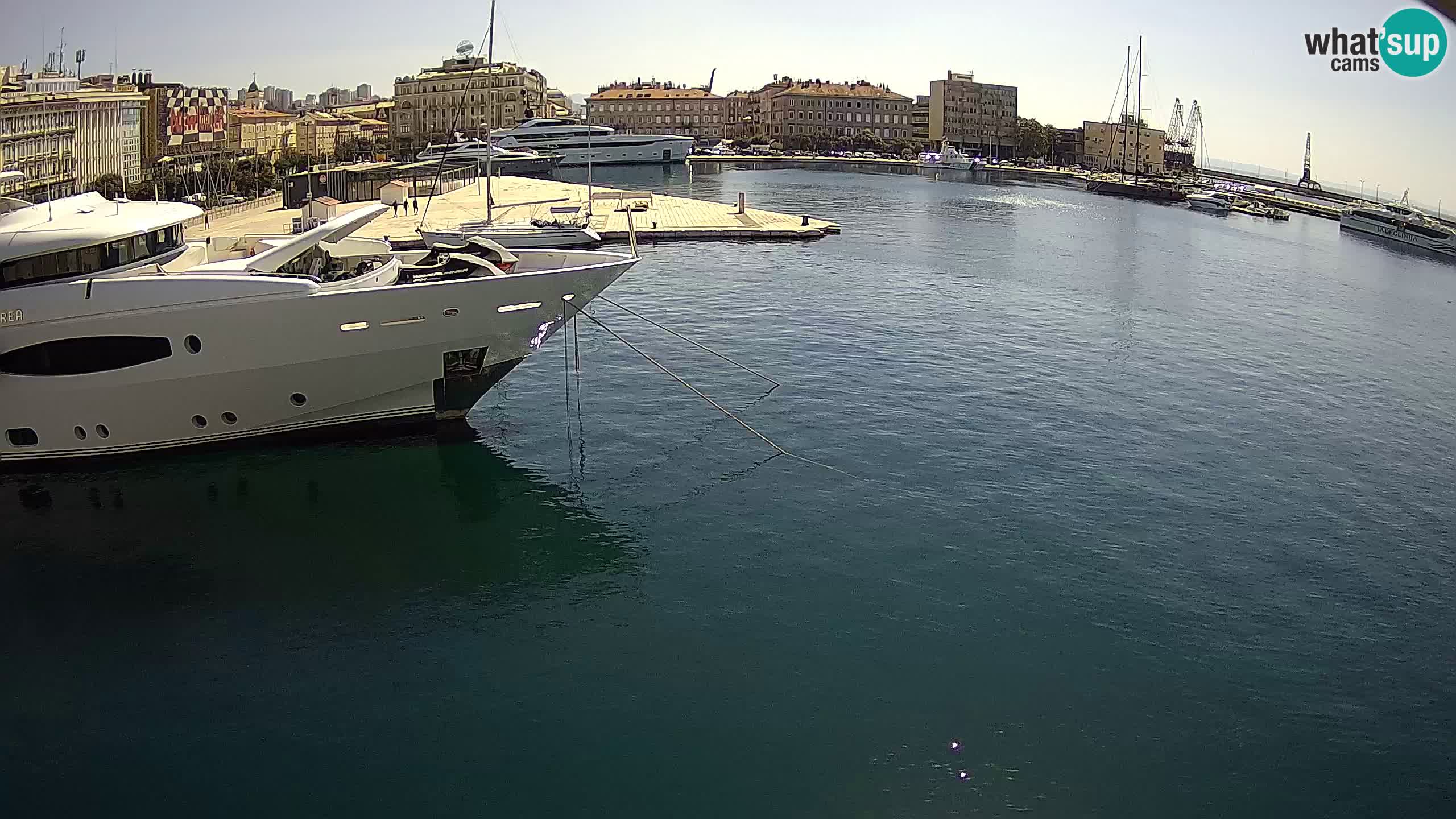 Botel Marina cámara web en vivo Rijeka