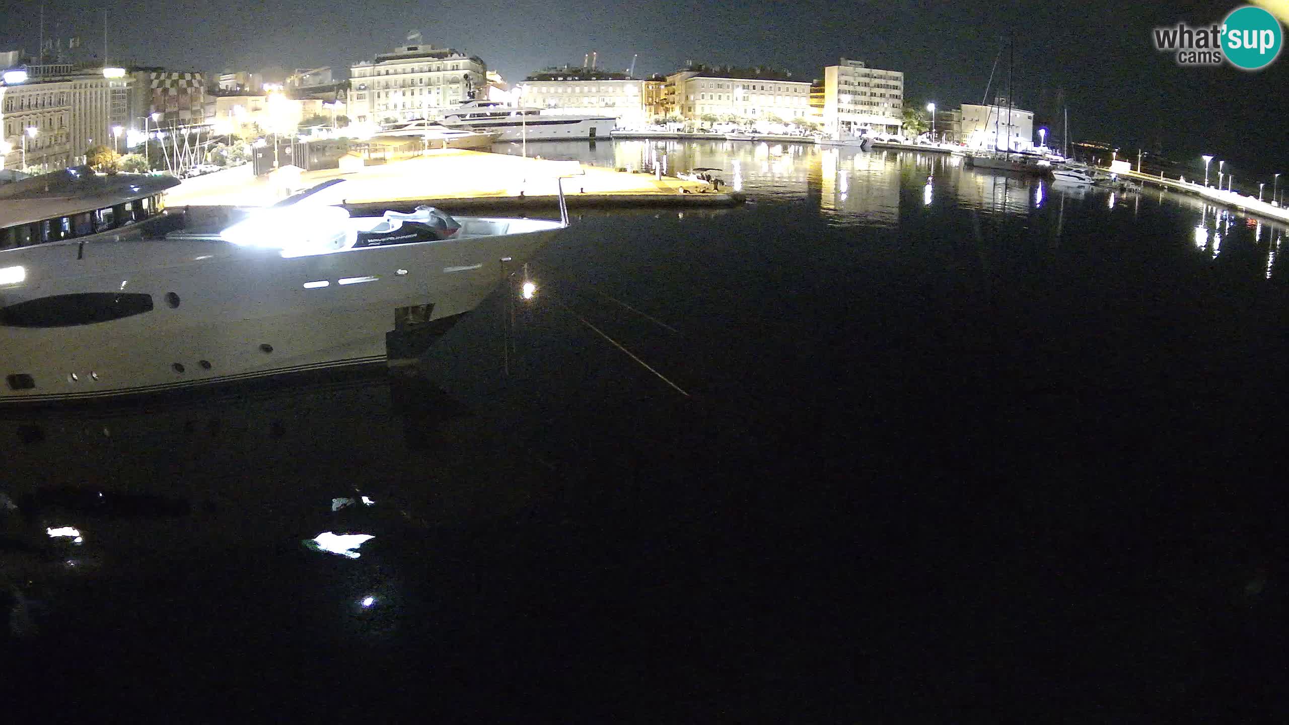 Botel Marina cámara web en vivo Rijeka