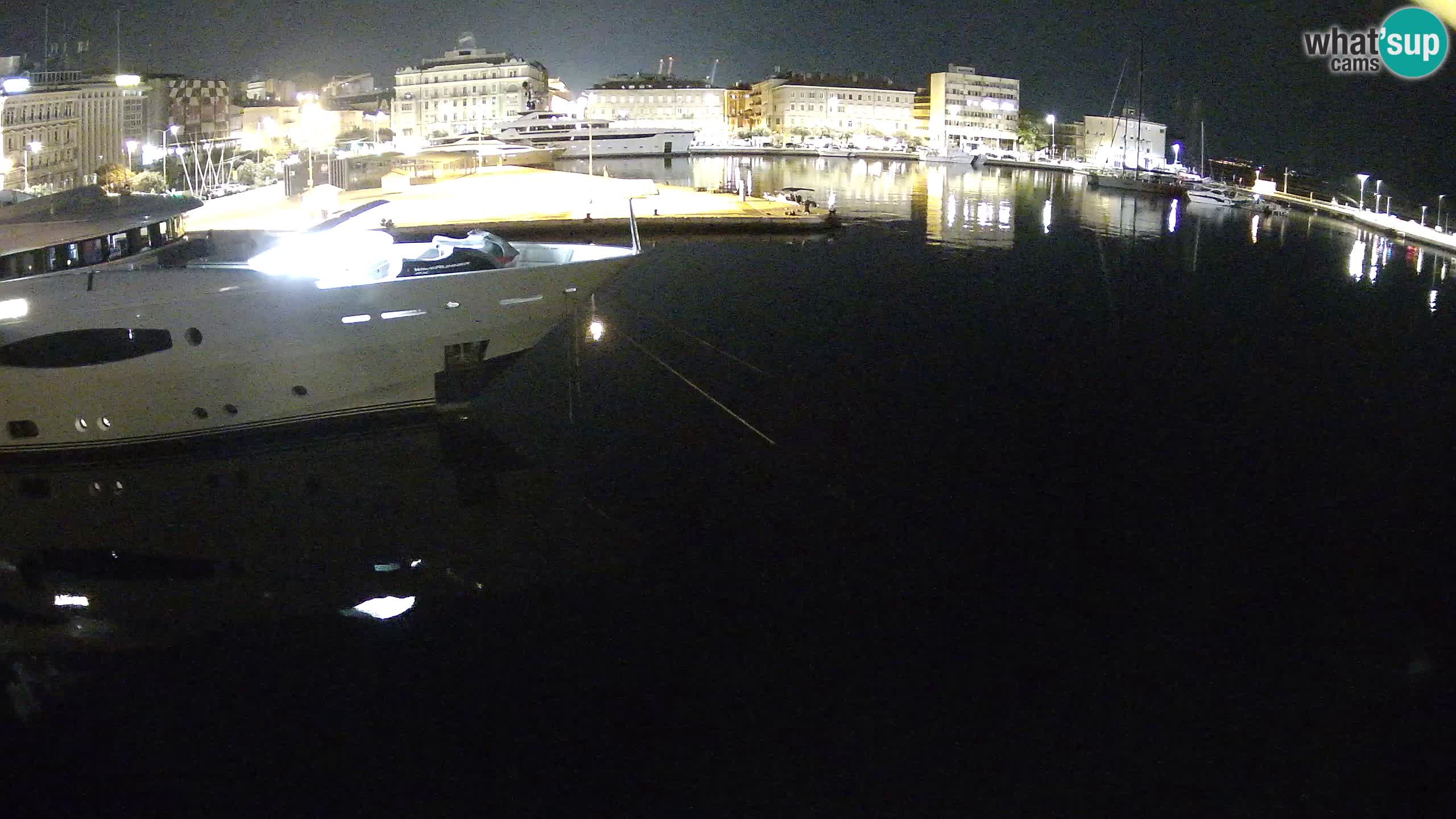 Botel Marina cámara web en vivo Rijeka