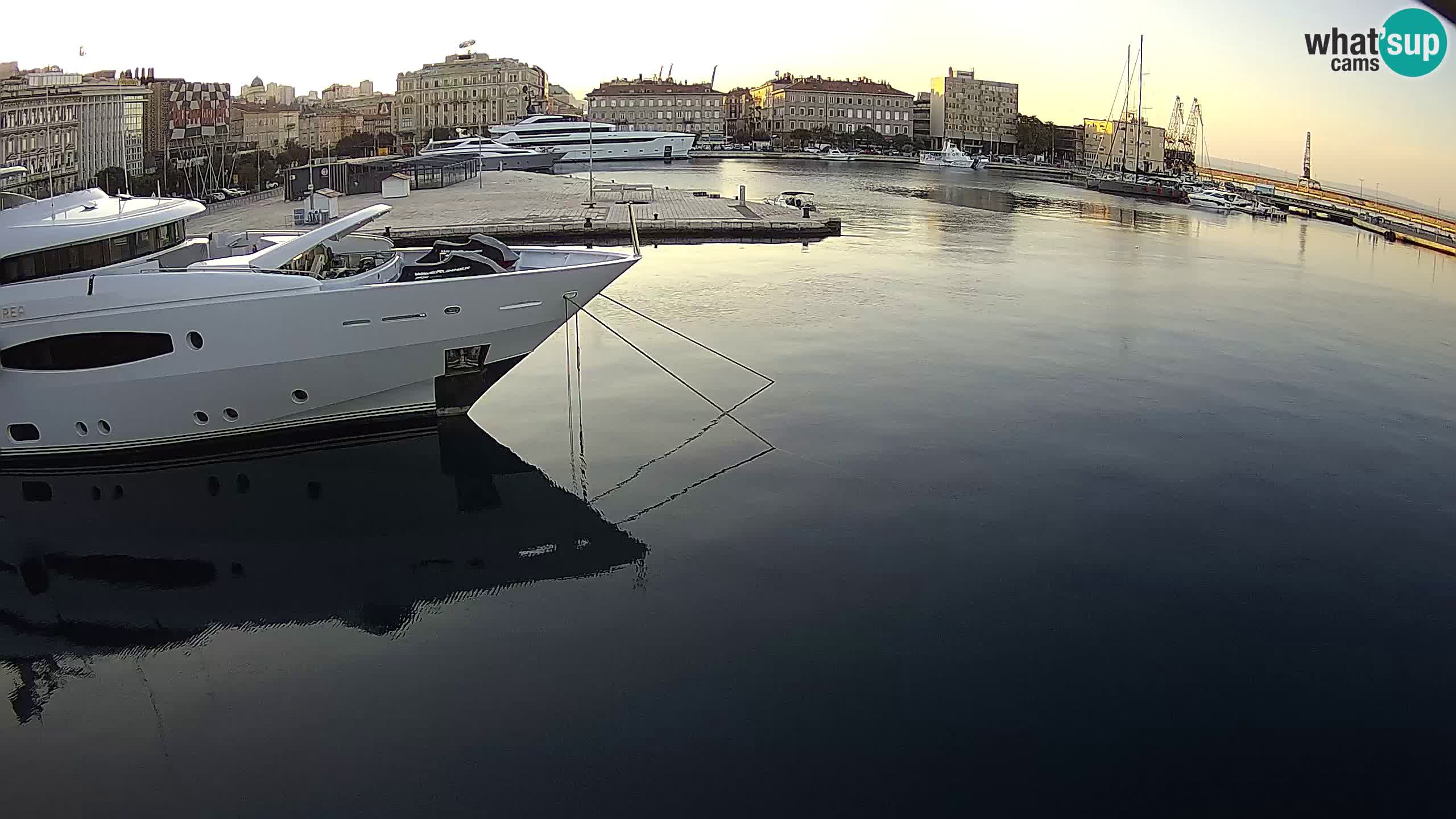 Rijeka – Botel Marina webcam en direct