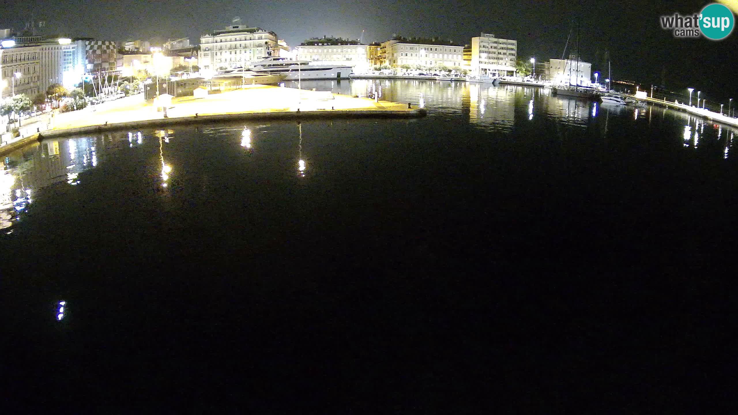 Reka – Botel Marina spletna kamera