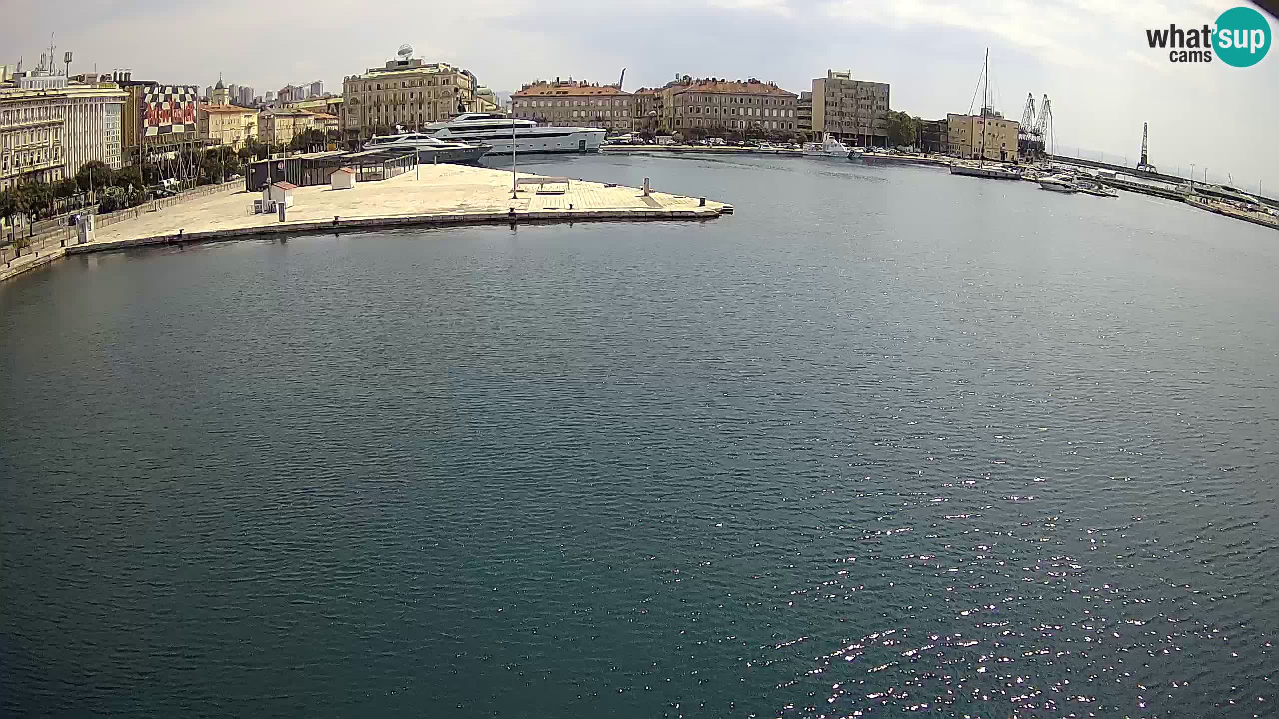 Reka – Botel Marina spletna kamera