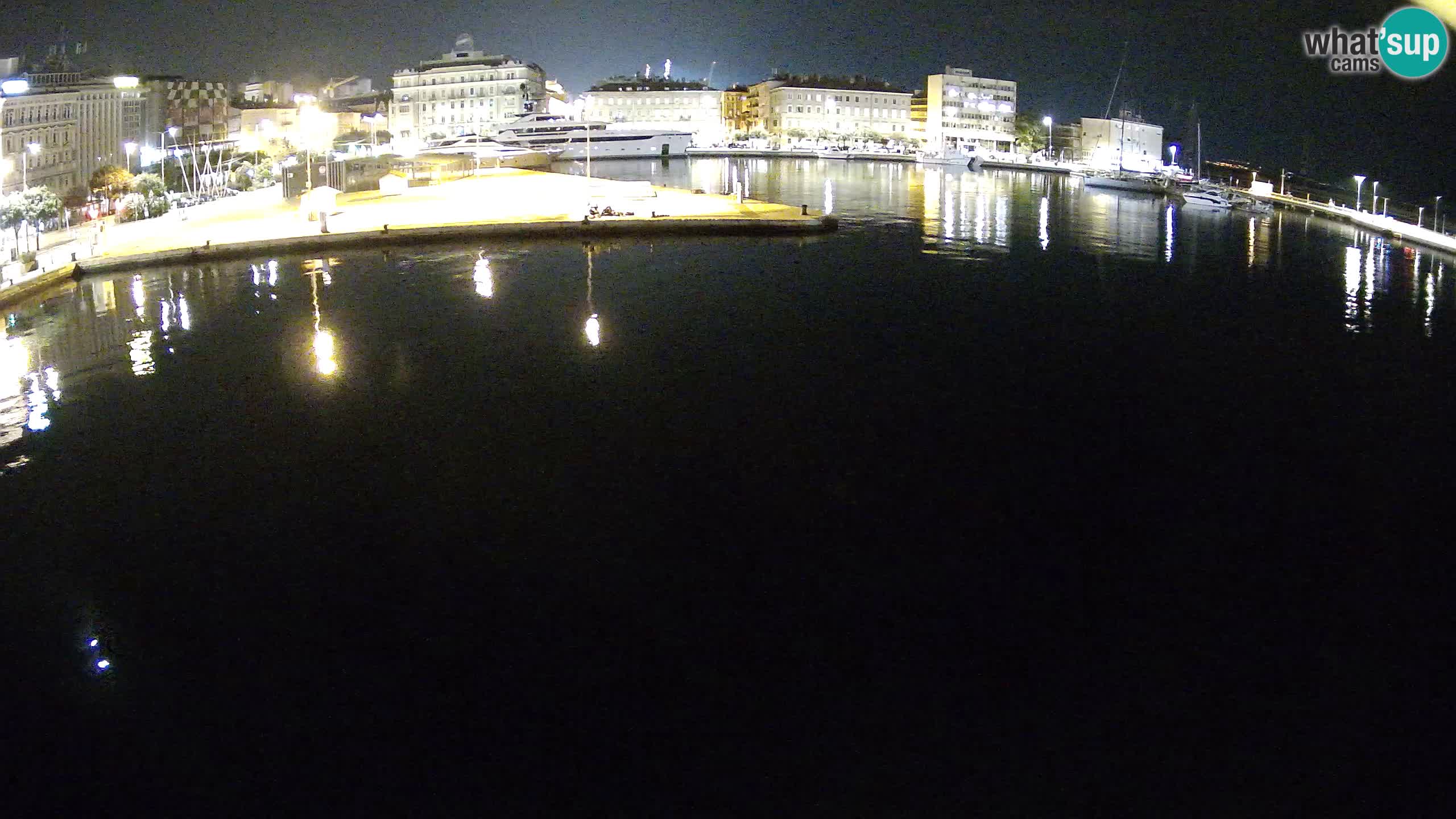 Reka – Botel Marina spletna kamera