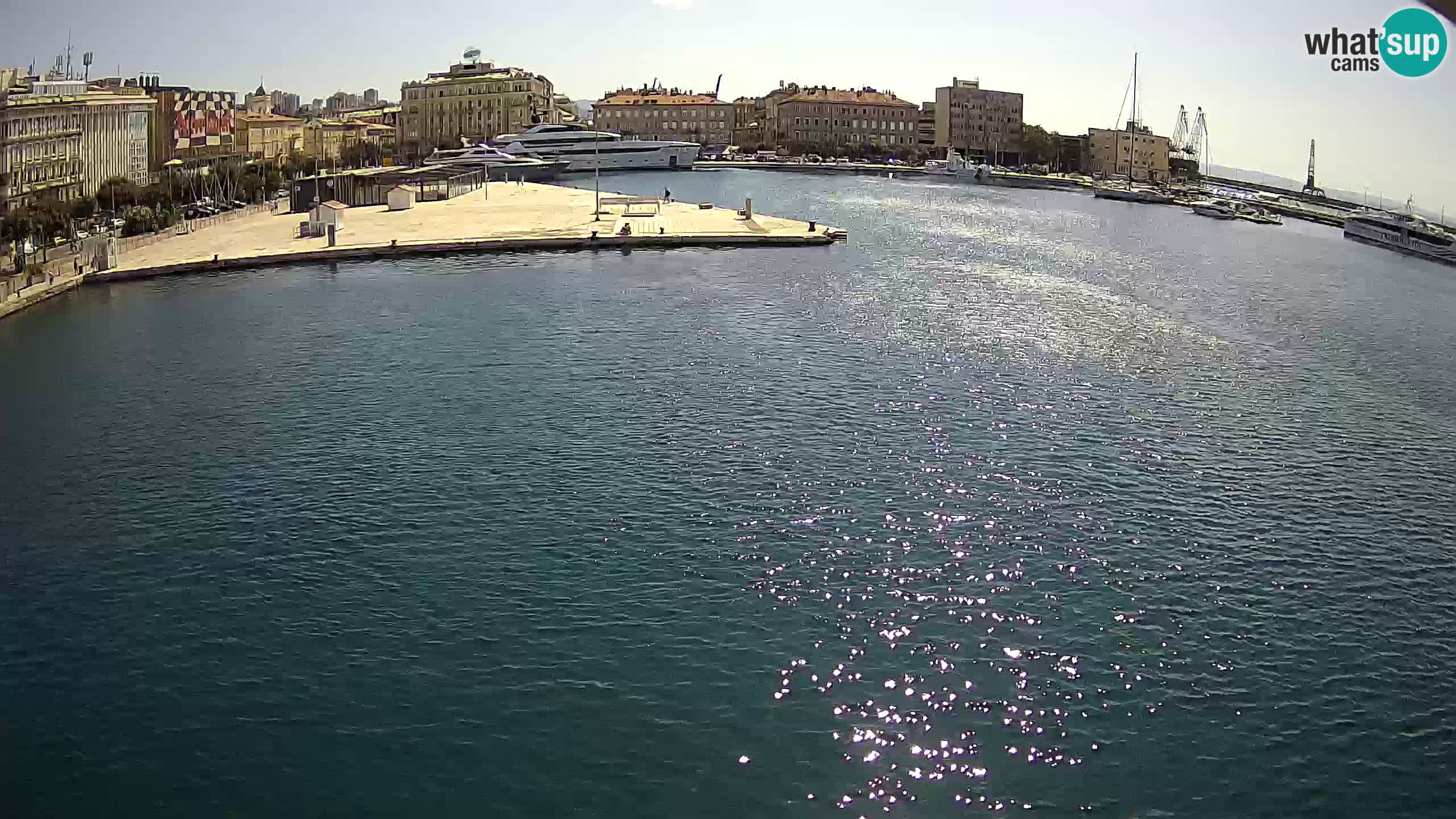 Reka – Botel Marina spletna kamera