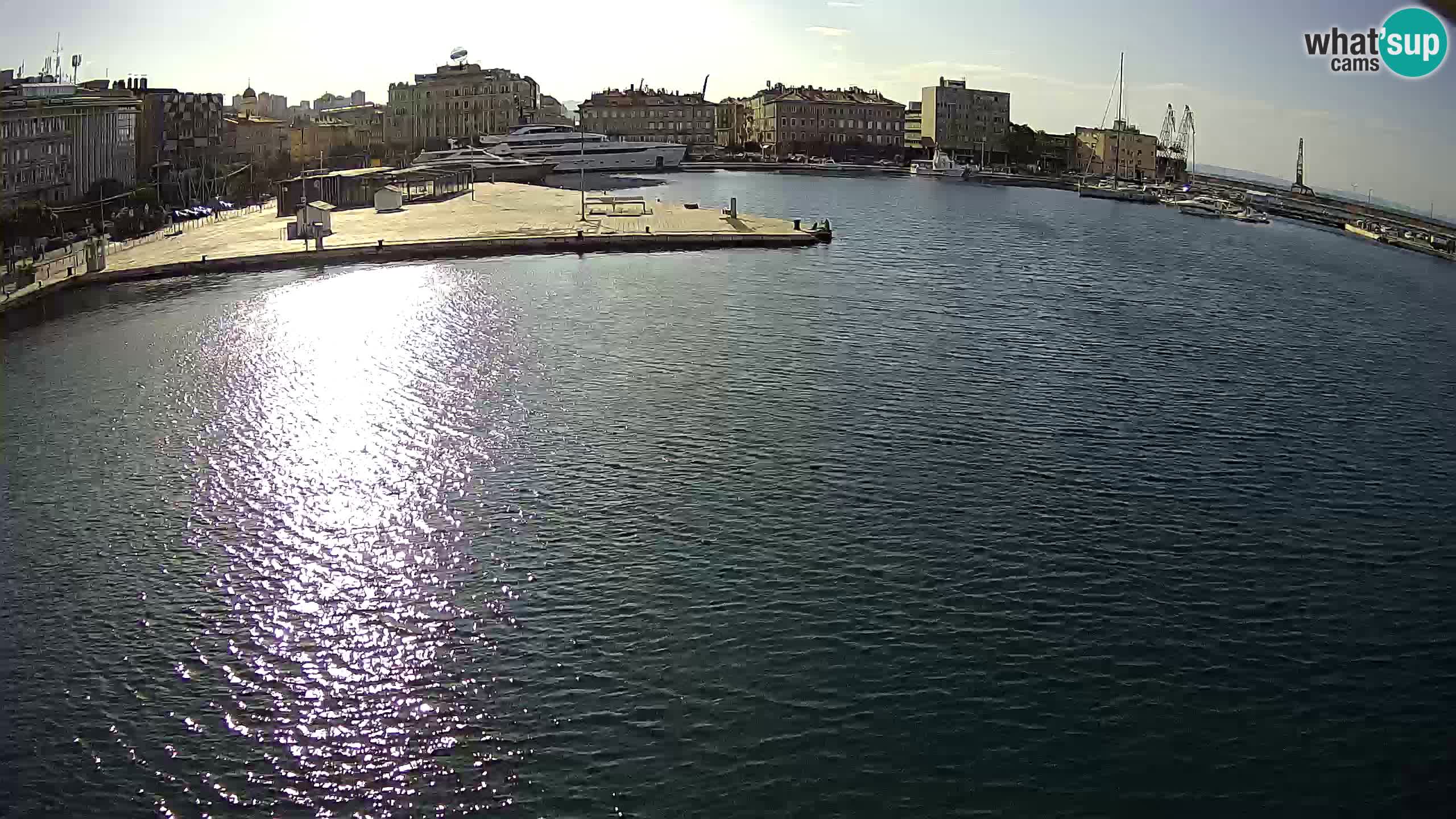 Reka – Botel Marina spletna kamera