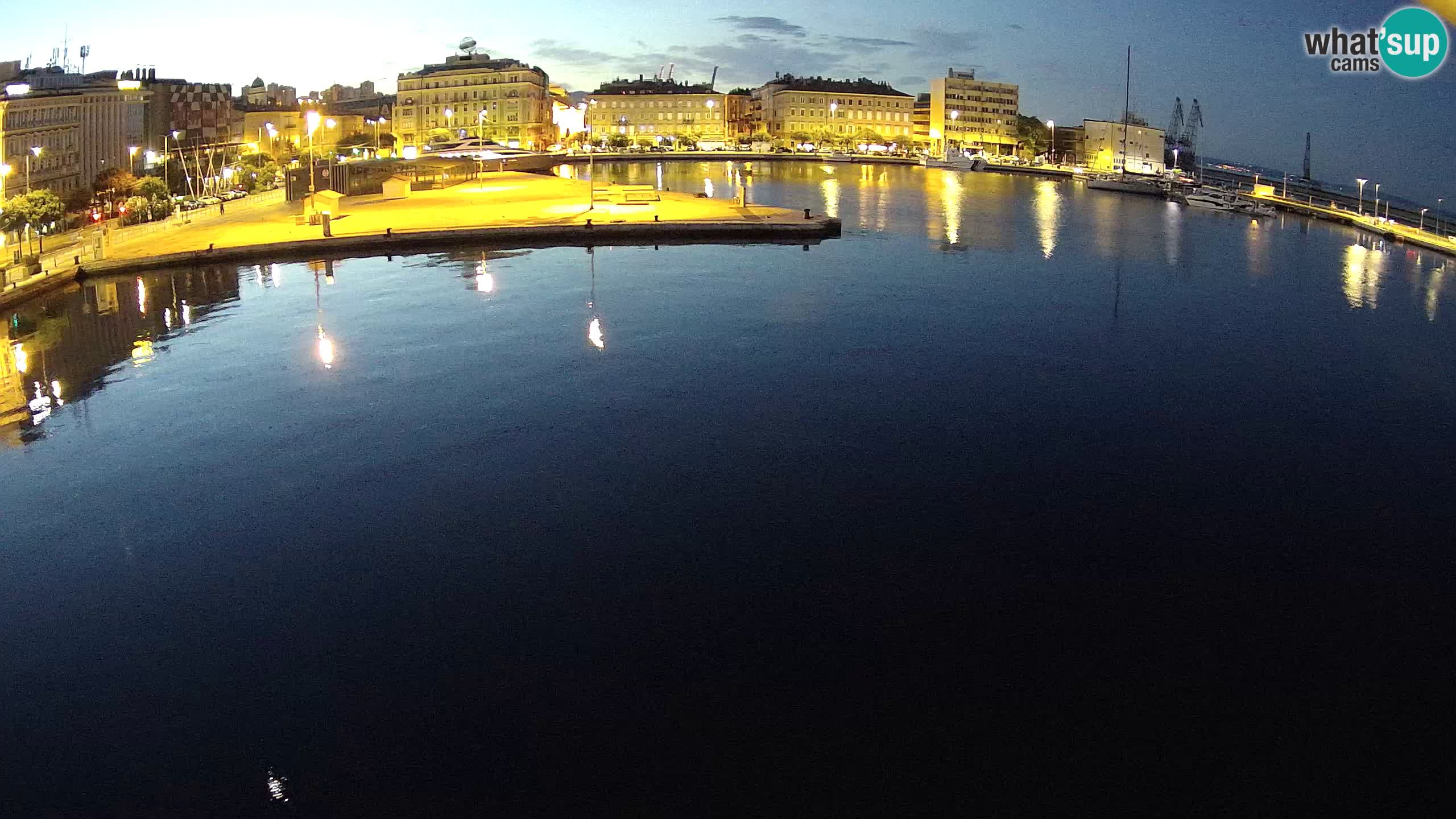 Reka – Botel Marina spletna kamera
