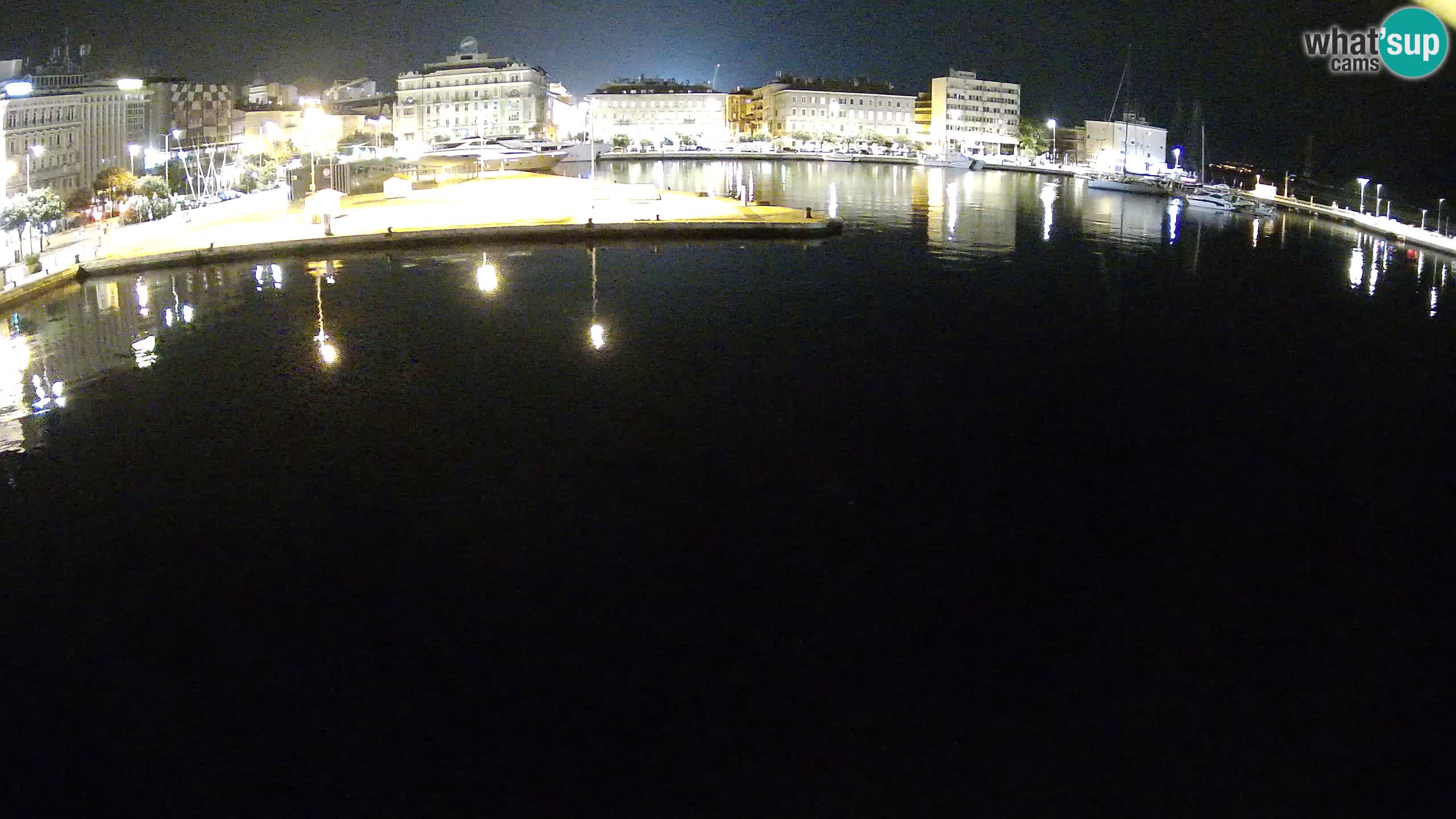 Reka – Botel Marina spletna kamera