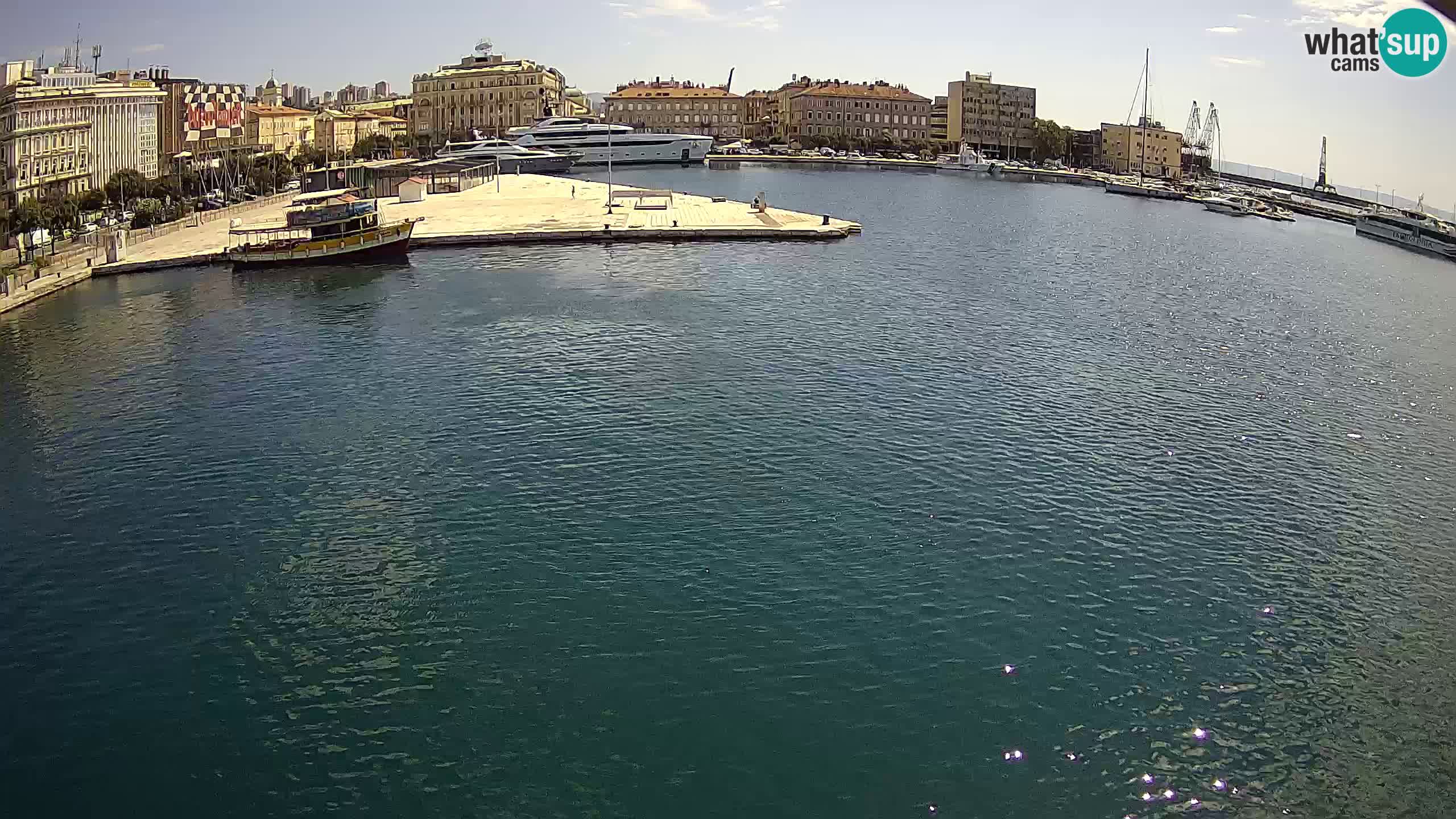 Botel Marina cámara web en vivo Rijeka